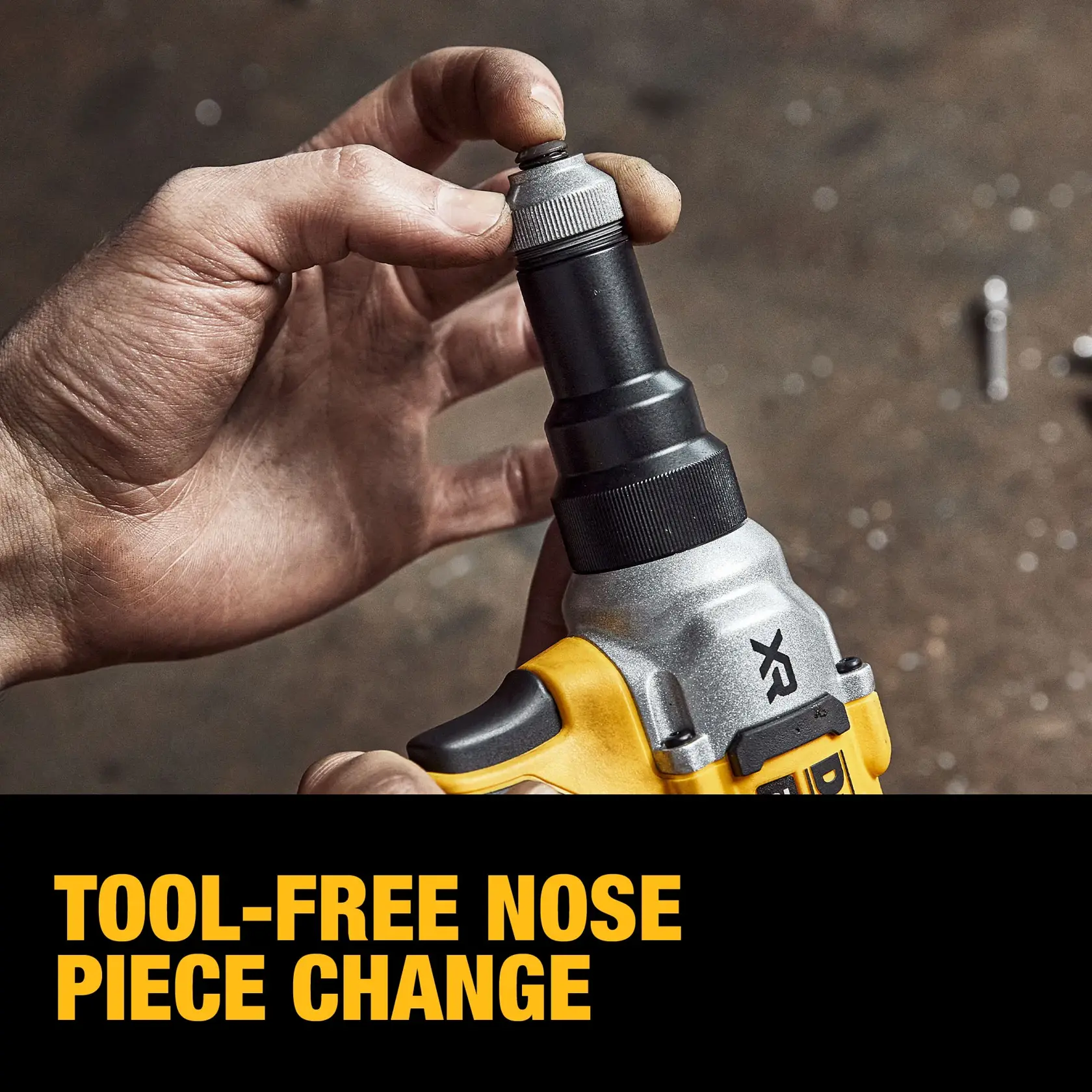 tool-free nose piece carousel  graphic 