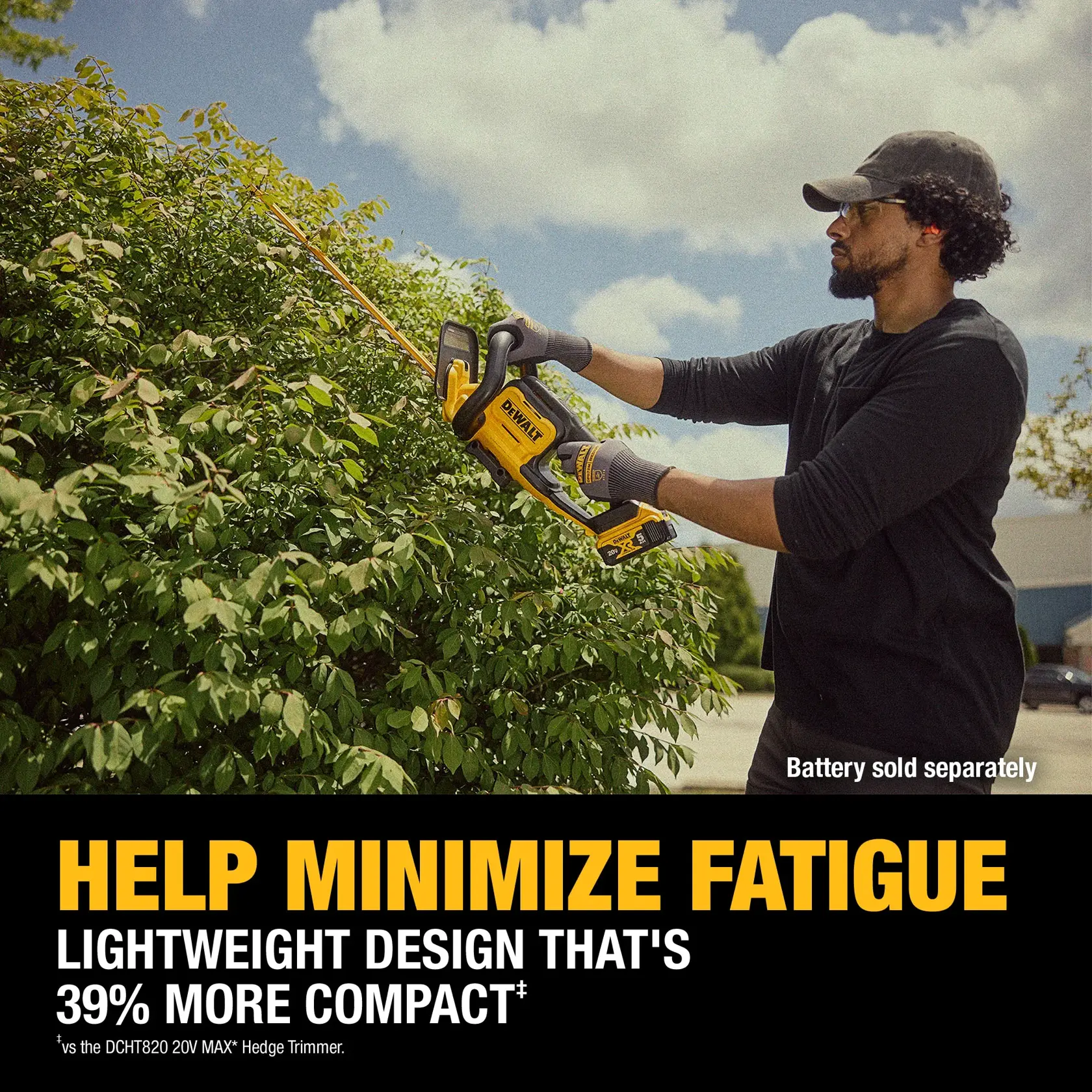 DCHT821B Cutting hedge at height