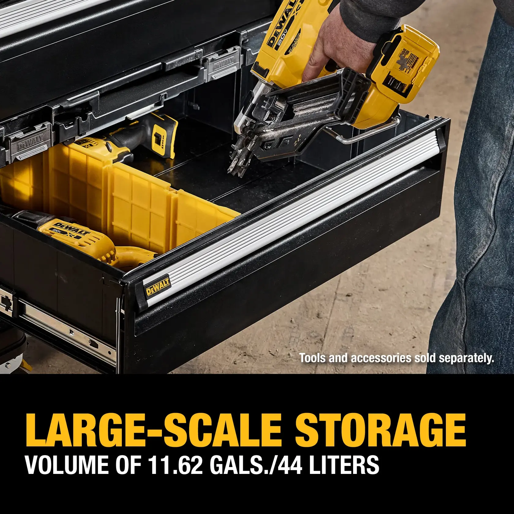Carousel graphic of Large Scale Storage