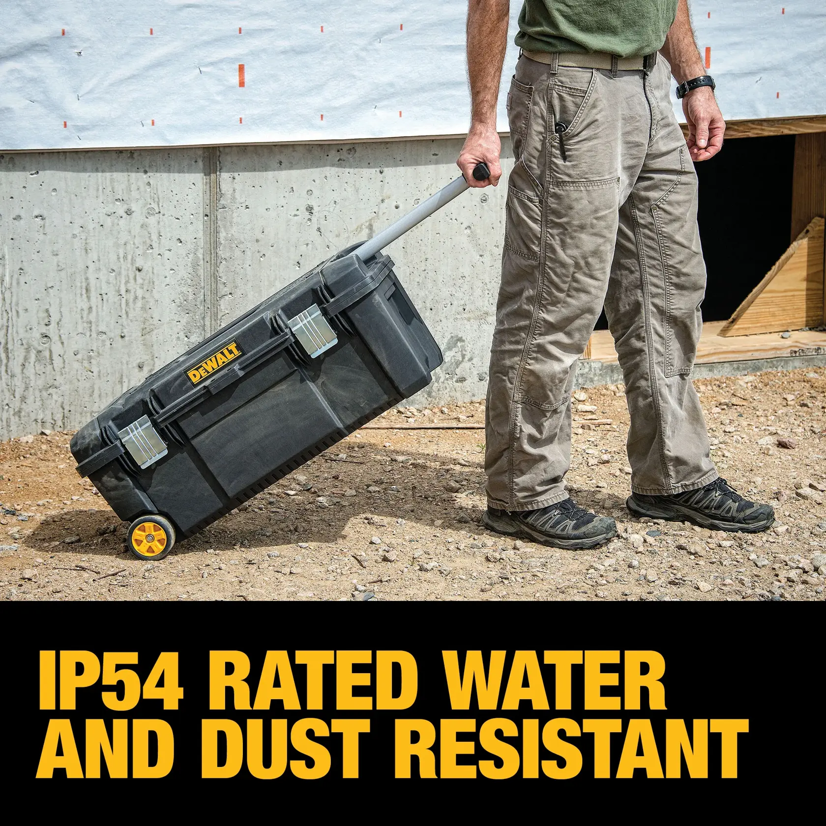 DEWALT® 28-in. (711mm) Tool Box On Wheels