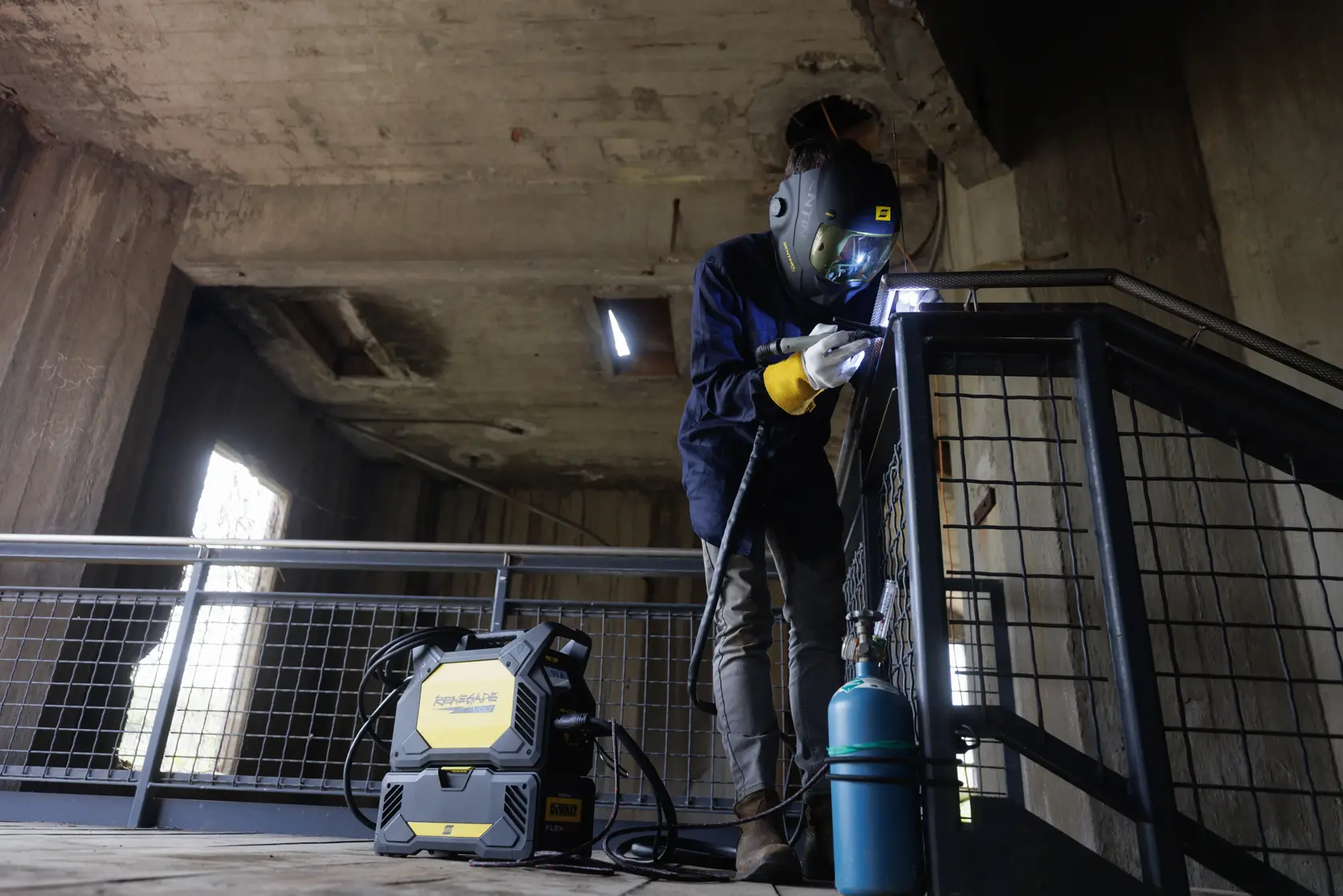 IP23 PROTECTED ESAB RENEGADE VOLT WELDER REPAIRING RAILING ON STAIRS - ACTION
