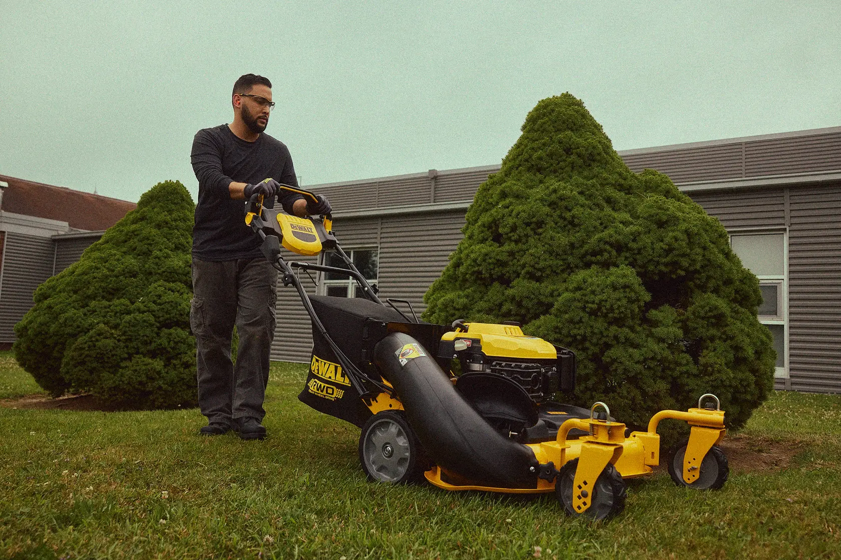 12ABW6RK039 Mowing around a bush