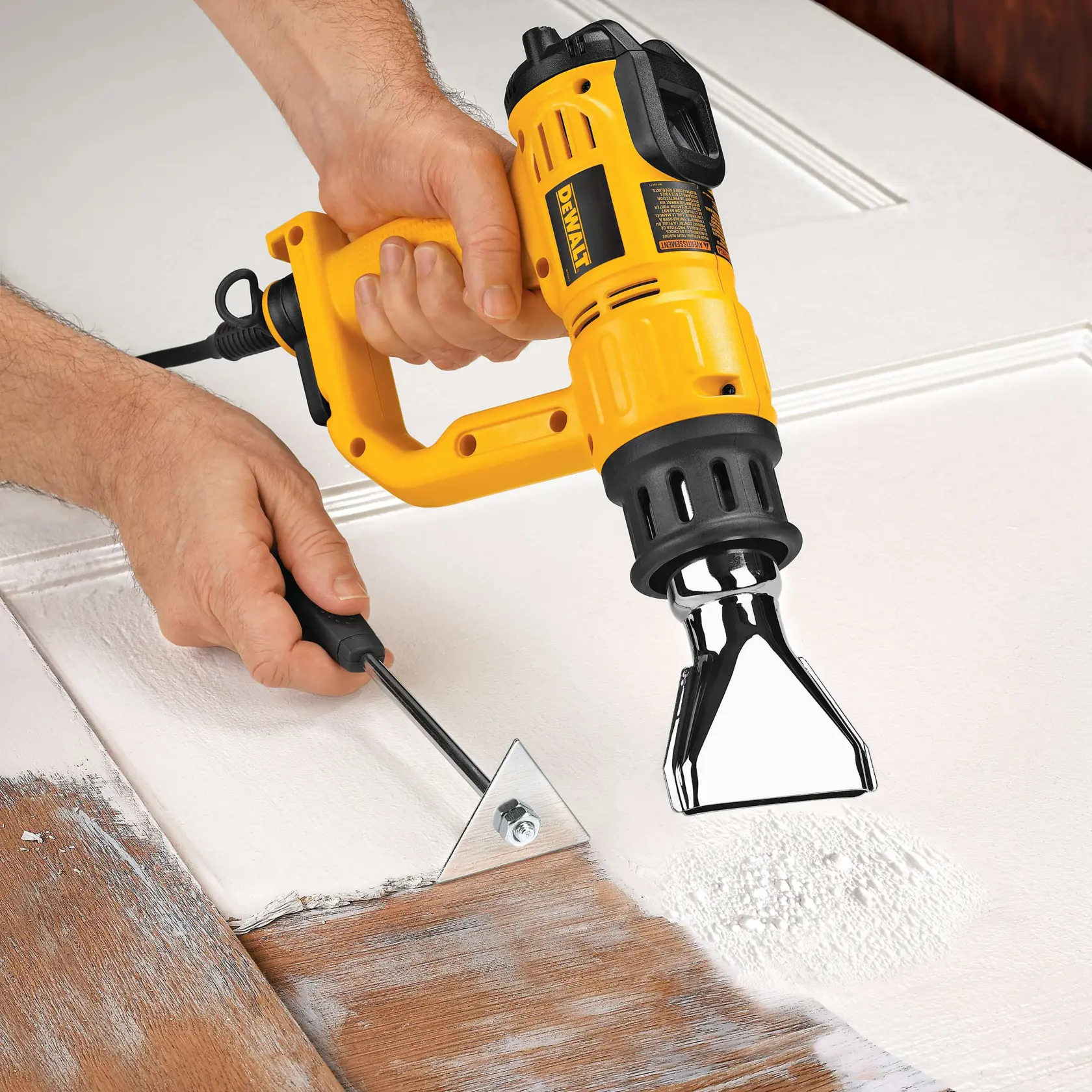 DEWALT® Heat Gun Kit with LCD display