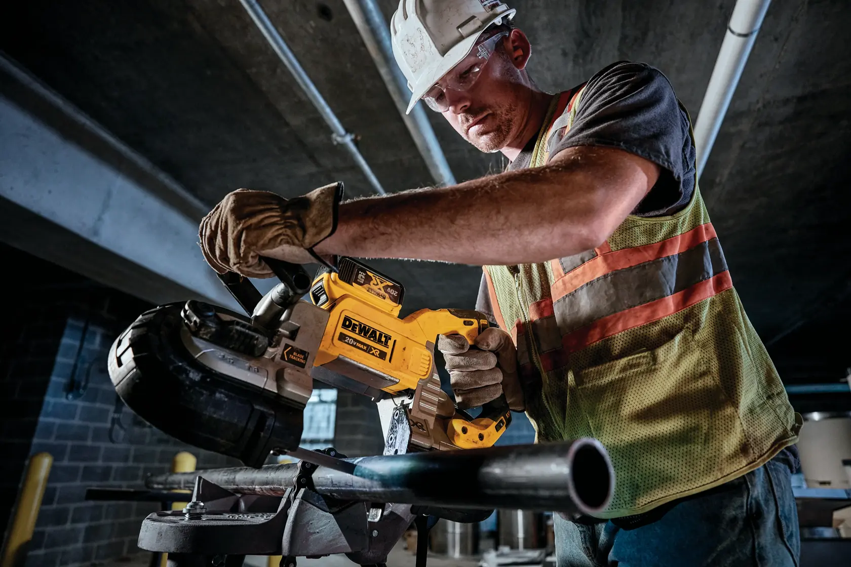 DEWALT® 20V MAX* Lithium-Ion 5.0 Ah Starter Kit