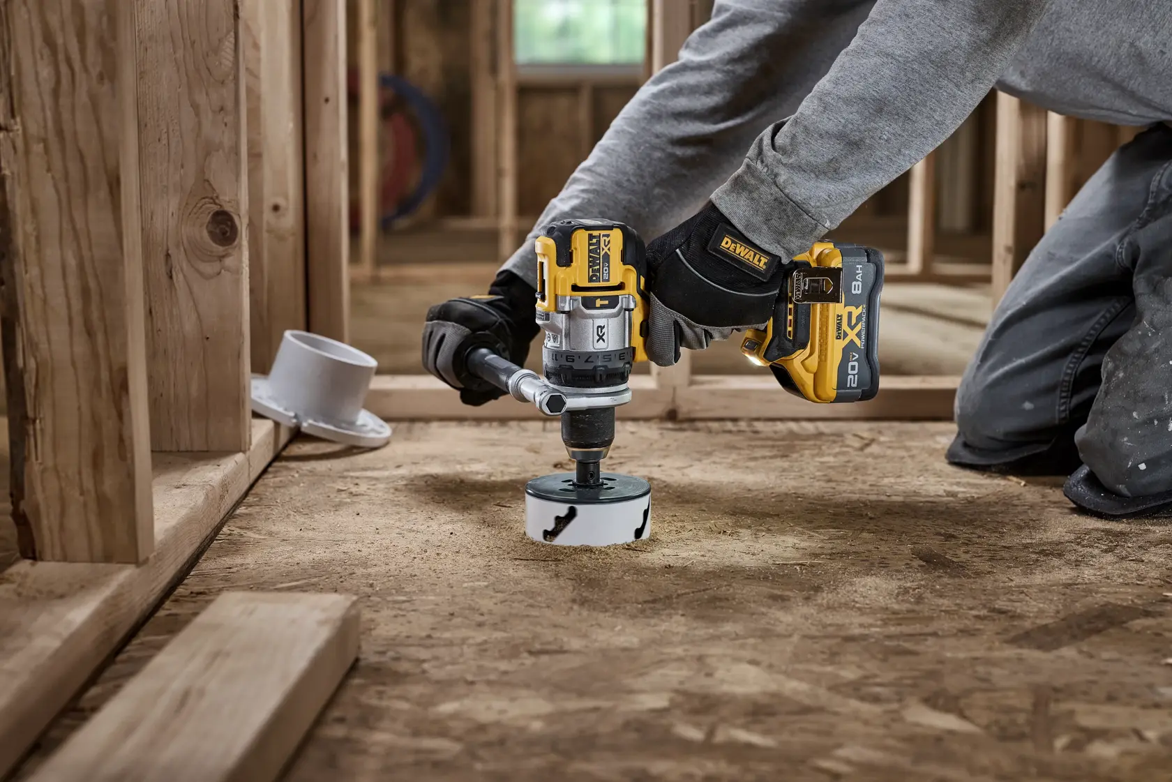 20V MAX* XR® Brushless Cordless 1/2 in. Hammer Drill drilling 4“ hole for plumbing using a LENOX hole saw