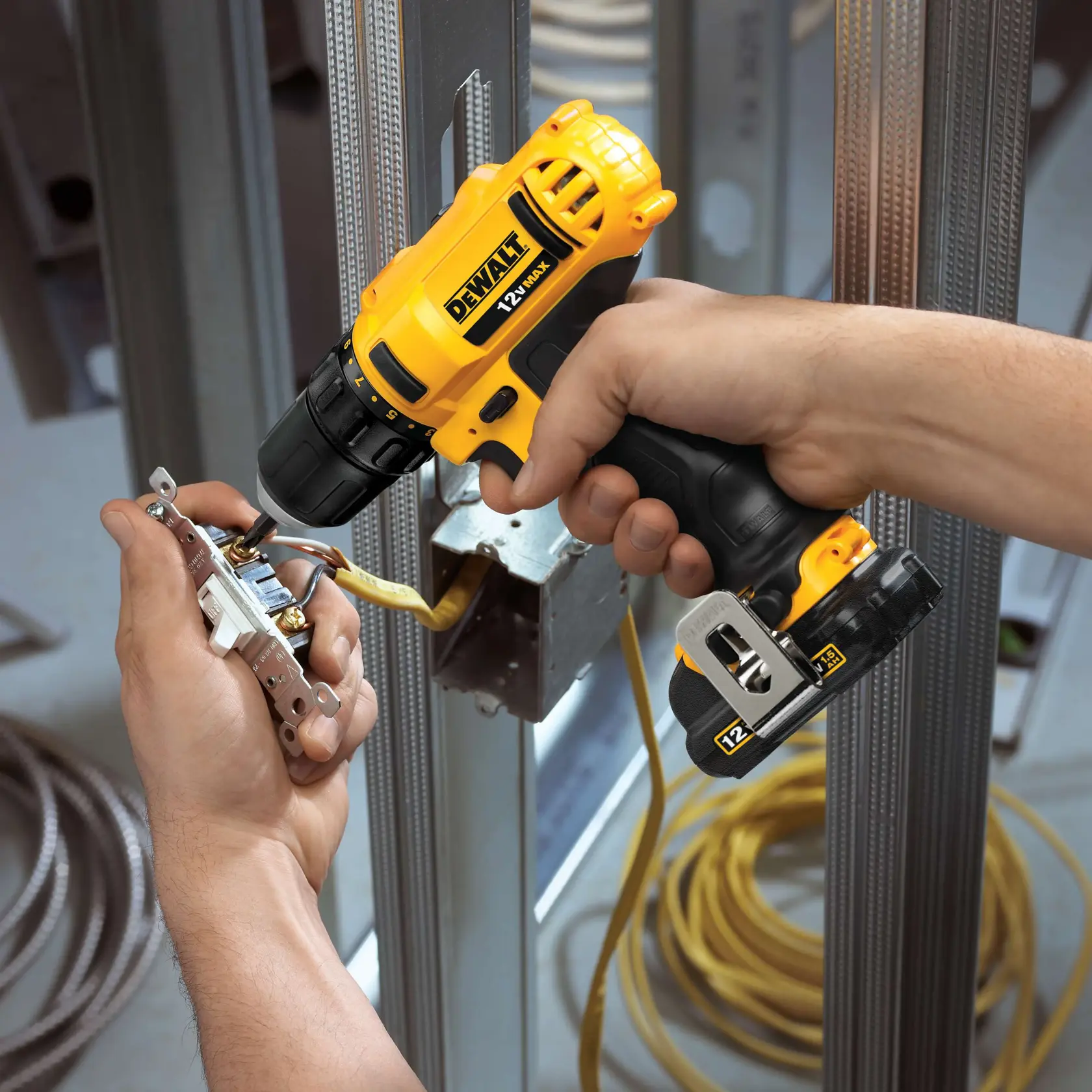 DEWALT® 12V MAX* 3/8-in. Drill/Driver Kit