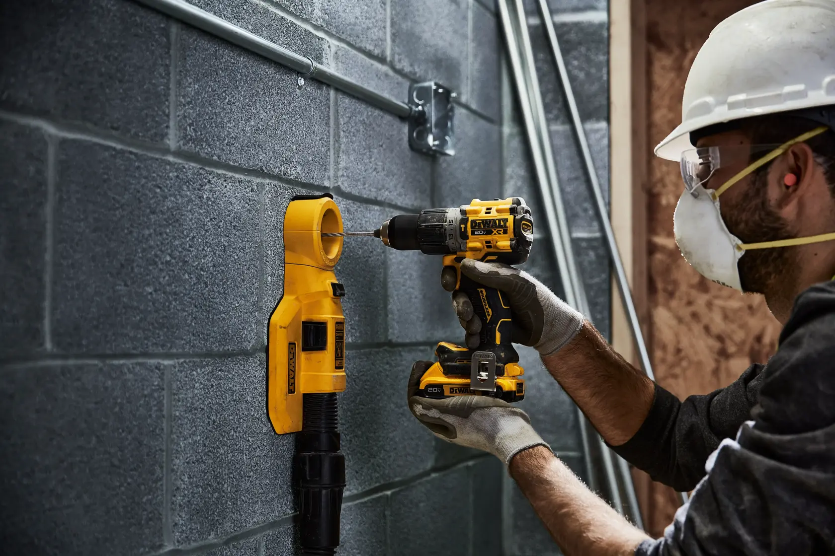 DEWALT® 20V MAX* XTREME Cordless Brushless 1/2 in Hammer Drill Kit (2) Lithium Ion Batteries with Charger