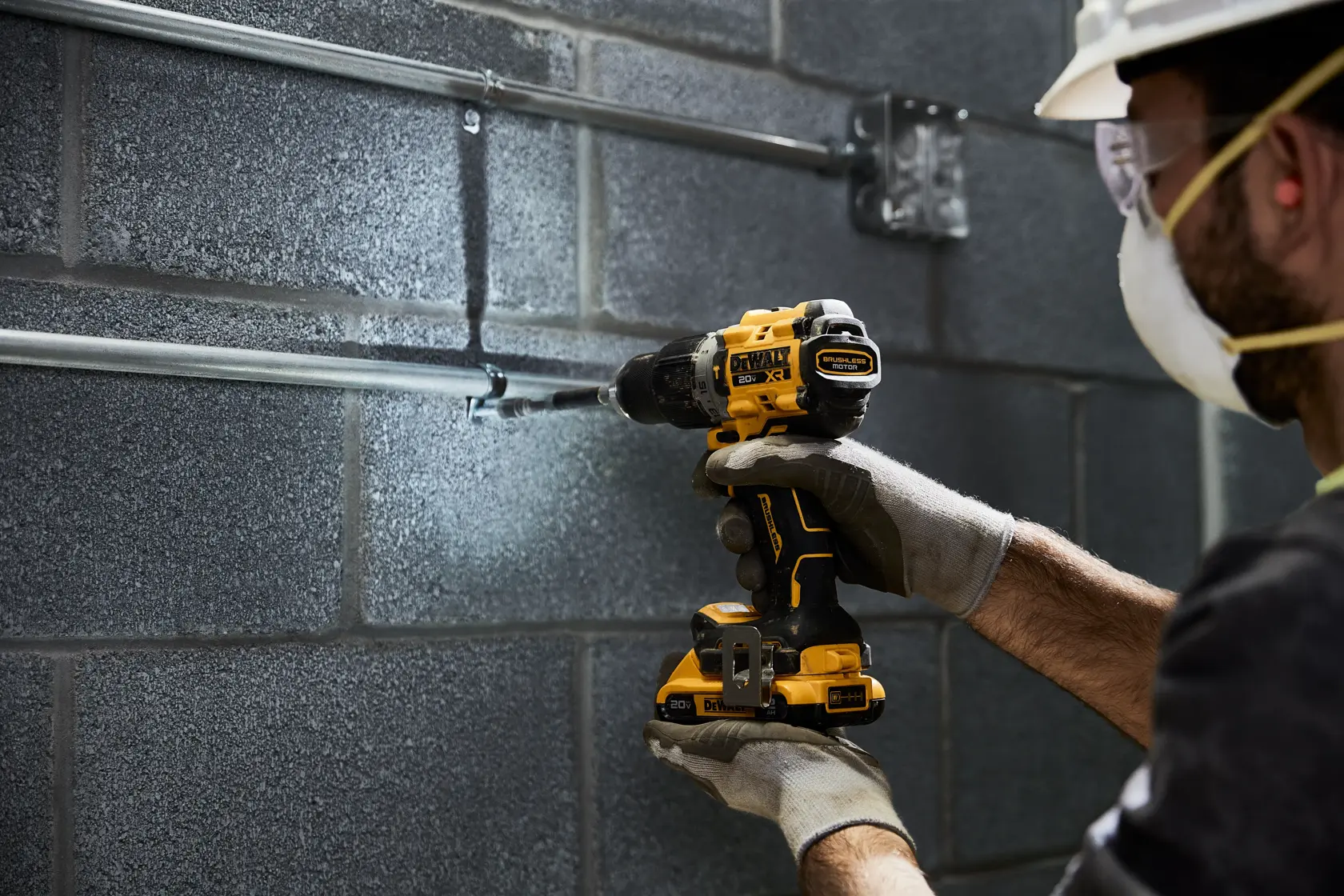 DEWALT® 20V MAX* XTREME Cordless Brushless 1/2 in Hammer Drill Kit (2) Lithium Ion Batteries with Charger