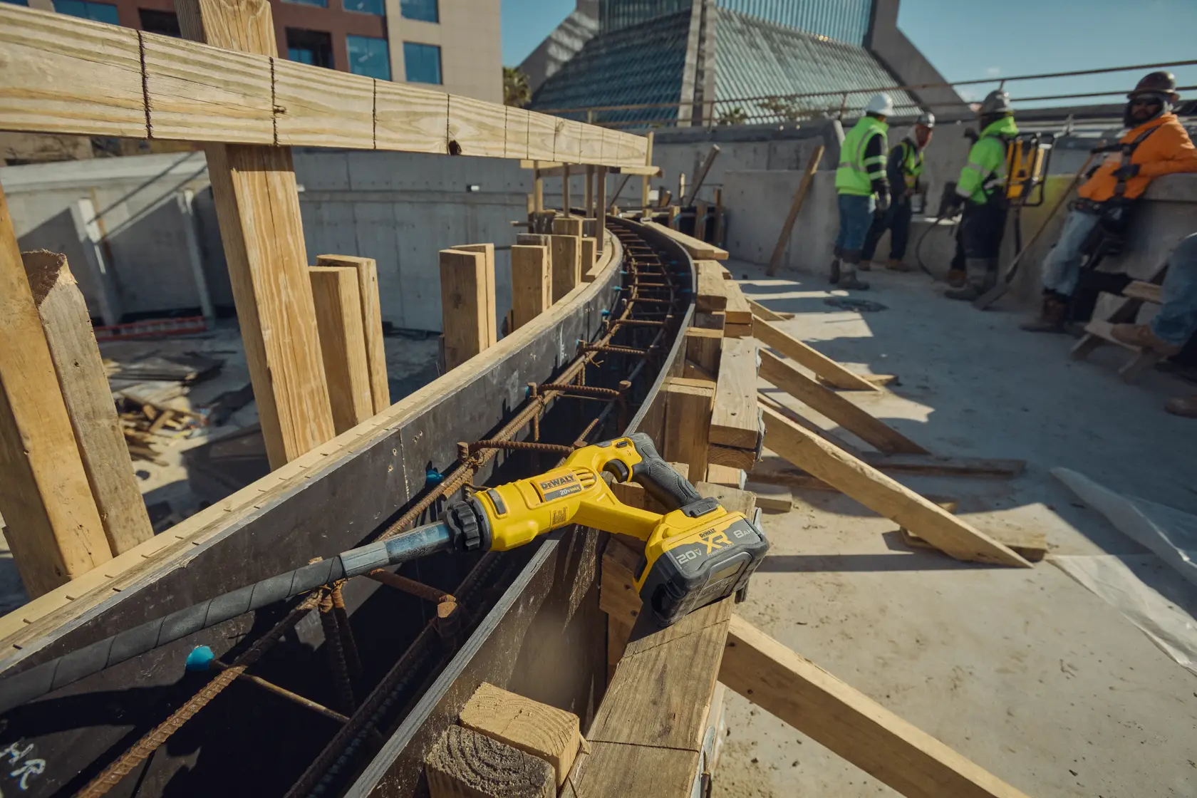 BATTERY NOT INCLUDED