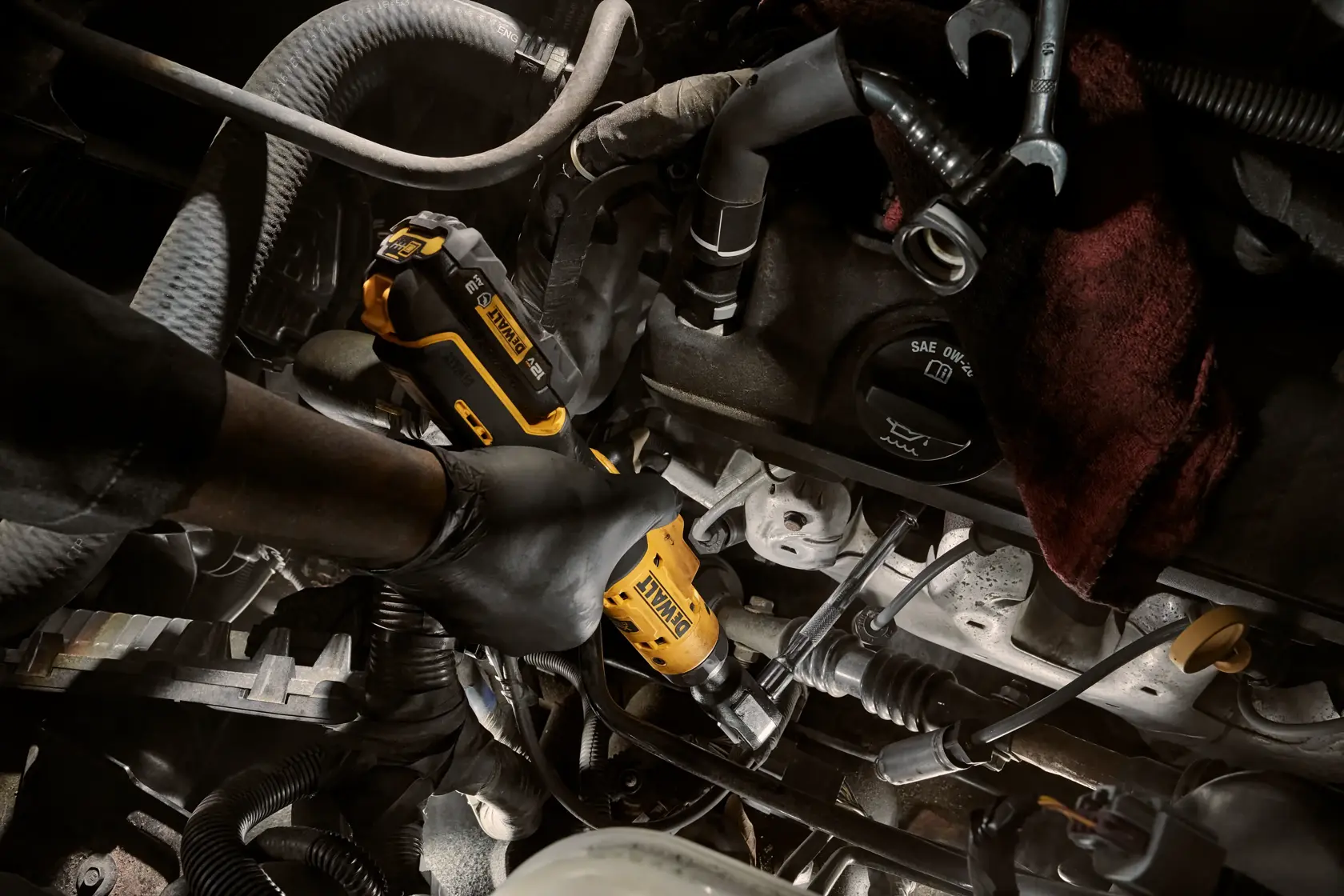 DEWALT® XTREME™ 12V MAX* Brushless 3/8-in. Ratchet Kit