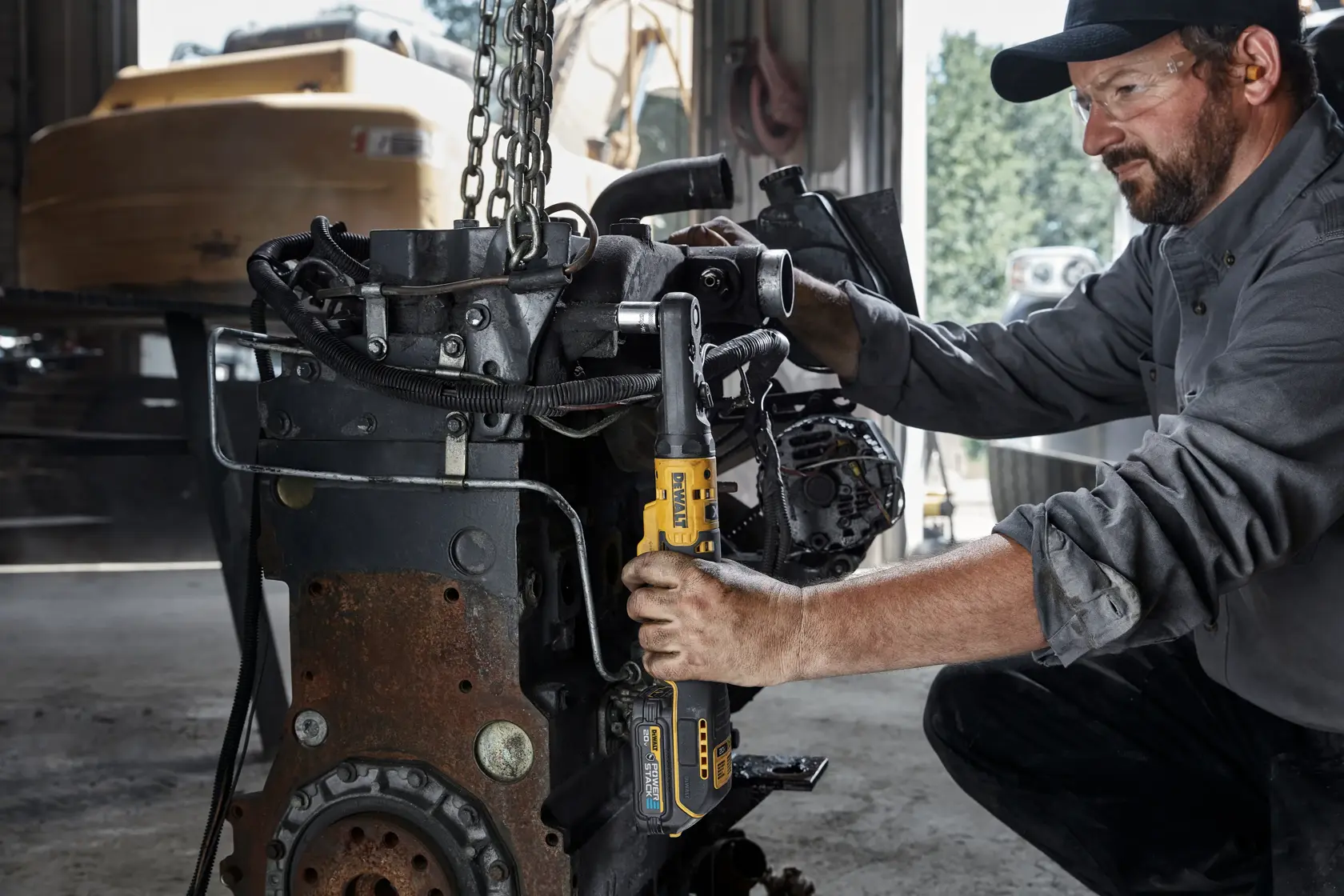 DCF510 working on an engine 