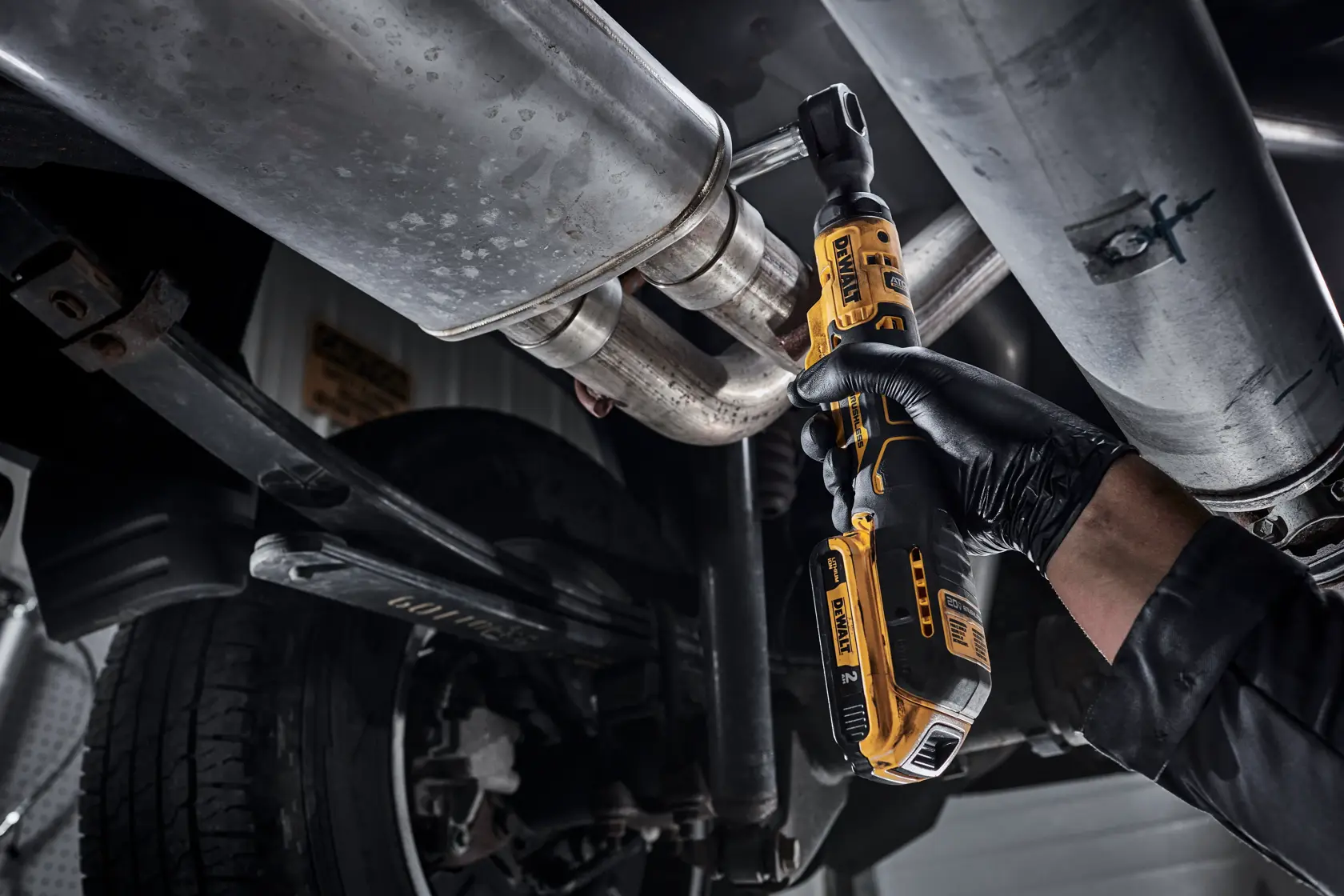DEWALT® 20V MAX*ATOMIC™ COMPACT SERIES™ Brushless 3/8-in. Ratchet (Tool Only)