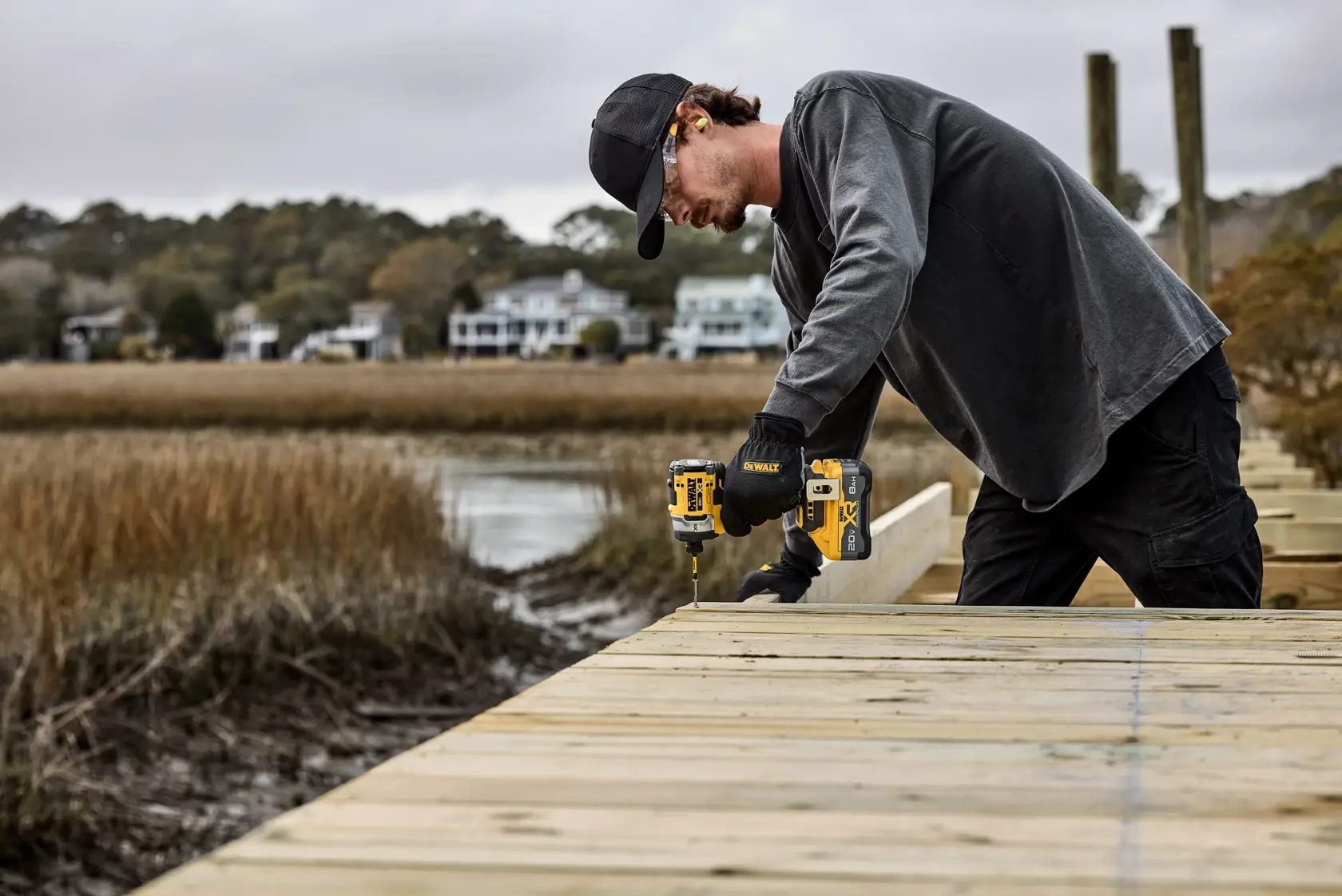 DEWALT 20V MAX  XR(®) 3-Speed High Torque 1/4 in. Impact Driver Application Image Working on Dock