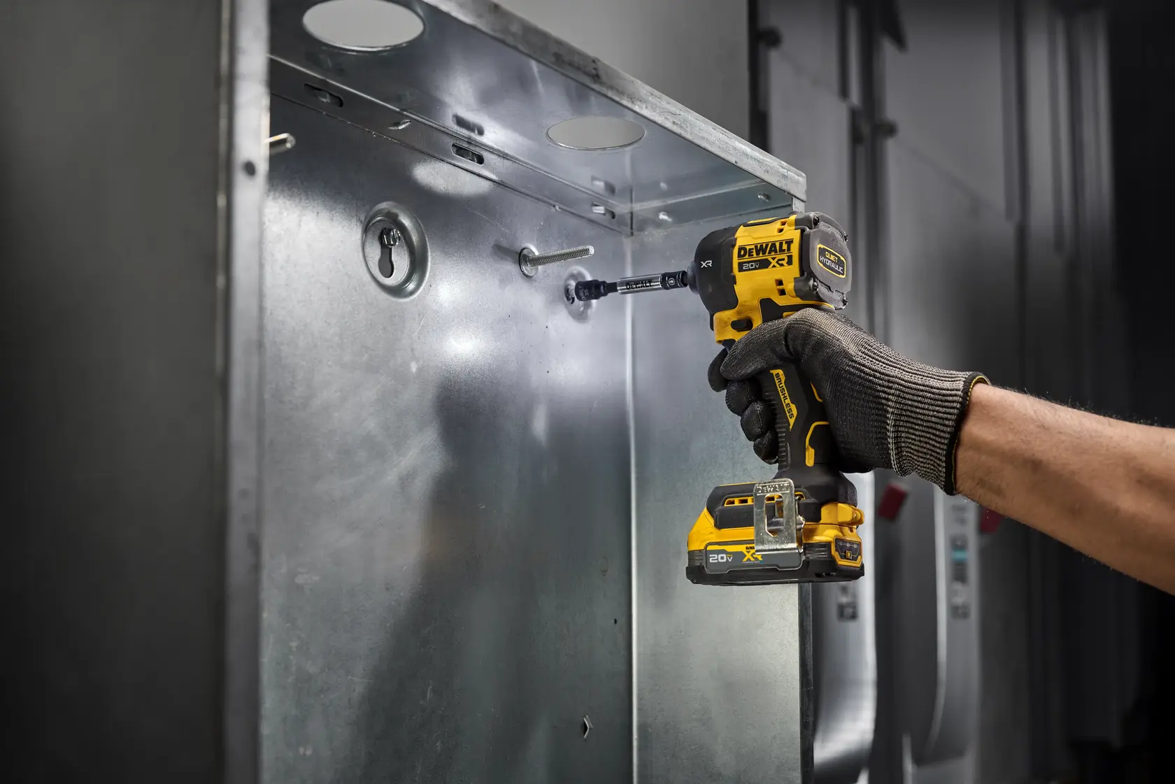 20V MAX* XR® Brushless Cordless 1/4 in. Quiet Hydraulic Impact Driver Installing Breaker Panel 