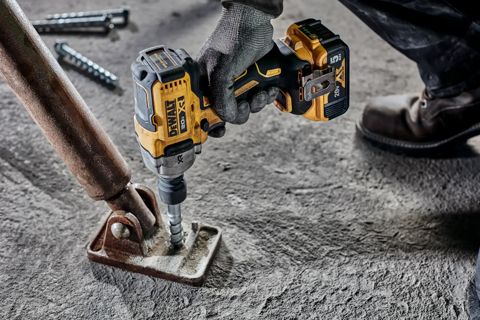 DEWALT® 20V MAX* XR® Cordless 1/2-in. (13mm) Mid-Range Impact Wrench (Tool Only)