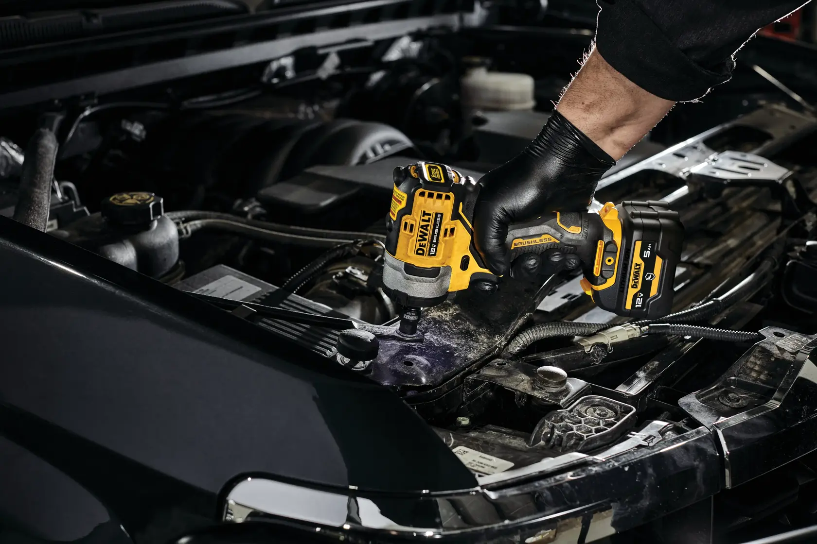 DEWALT® XTREME 12V MAX* Brushless 1/2-in. Cordless Impact Wrench  Kit