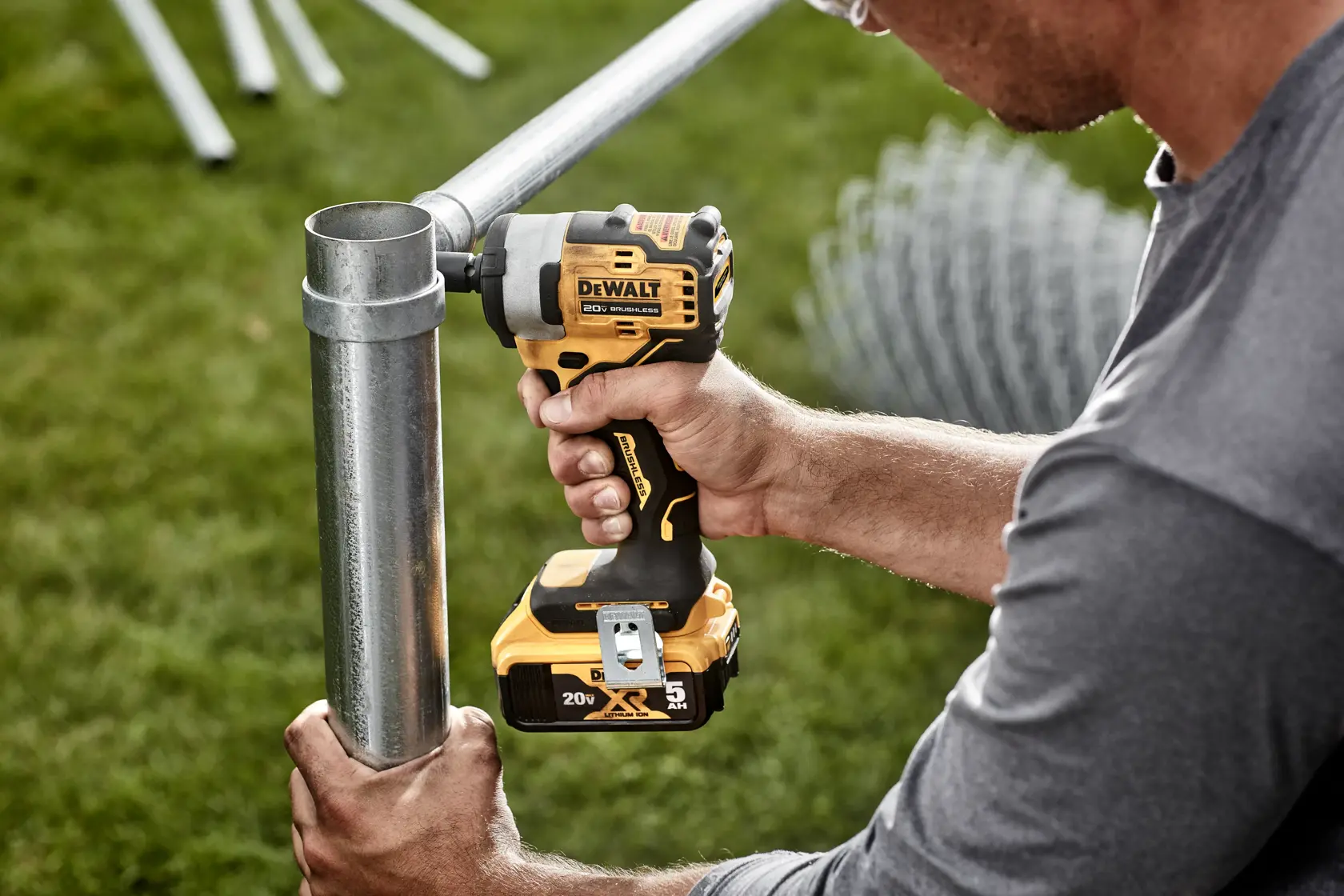 DEWALT® 20V MAX* 3/8-in. Cordless Impact Wrench With Hog Ring Anvil (Tool Only)