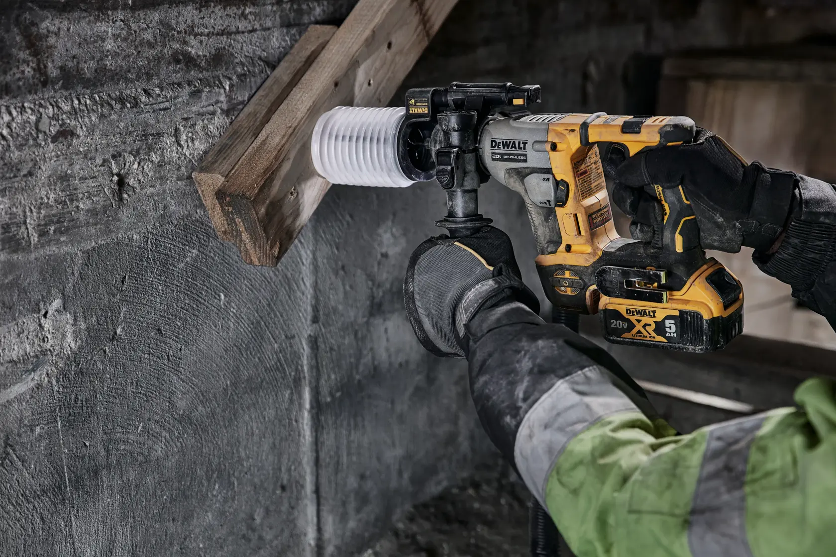 DEWALT® 20V MAX* ATOMIC Cordless Brushless 5/8 in SDS Plus Rotary Hammer Drill - Tool Only