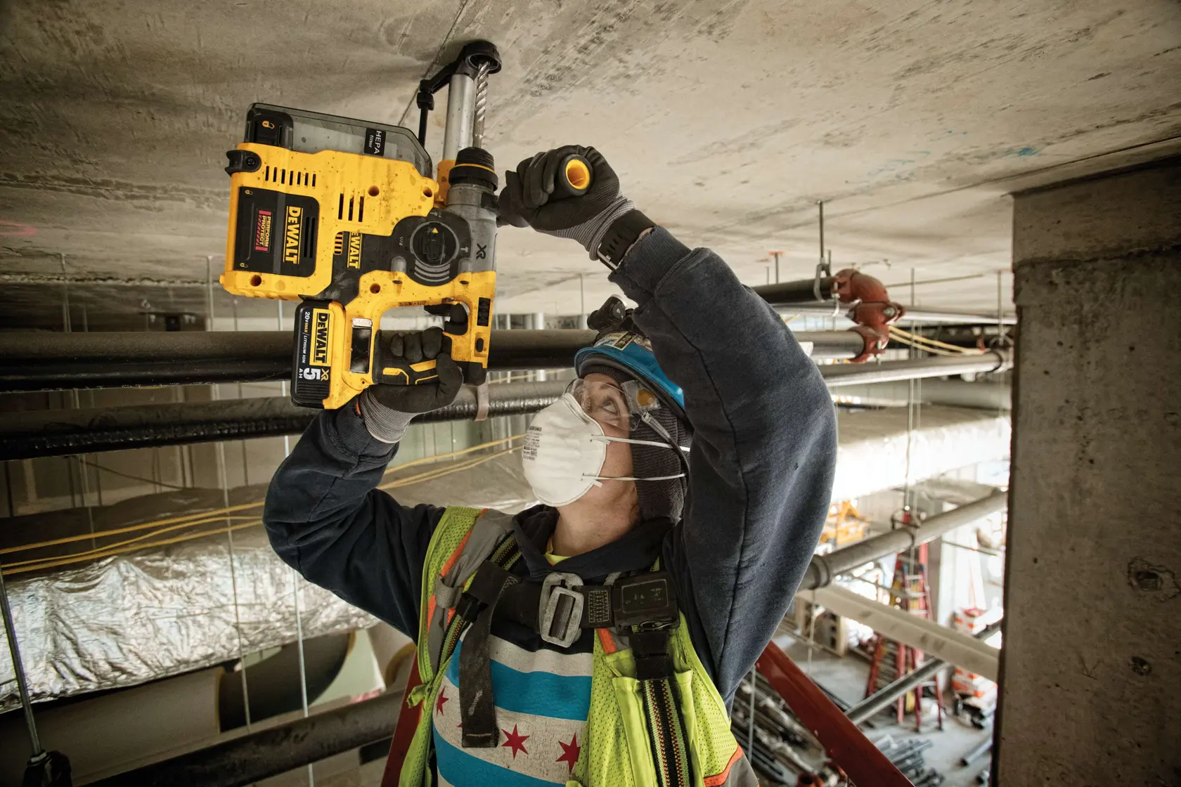 DEWALT® 20V MAX* XR Brushless Cordless 1-in. (25mm) SDS PLUS L-Shape Rotary Hammer with (2) 5.0 Ah Batteries and Charger