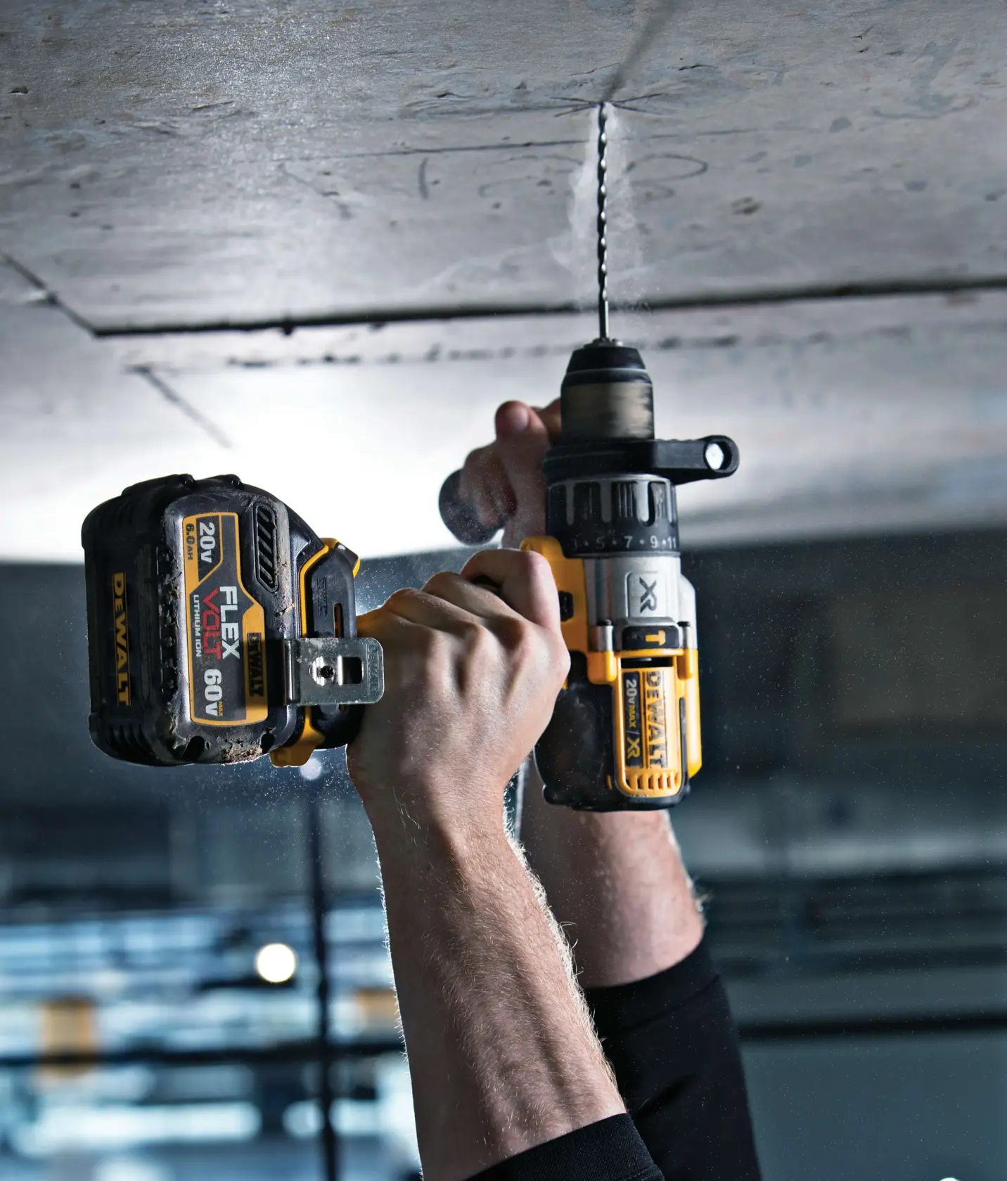DEWALT® 20V MAX* Hammer Drill and Impact Driver Combo Kit with FLEXVOLT® 20V/60V MAX* Battery