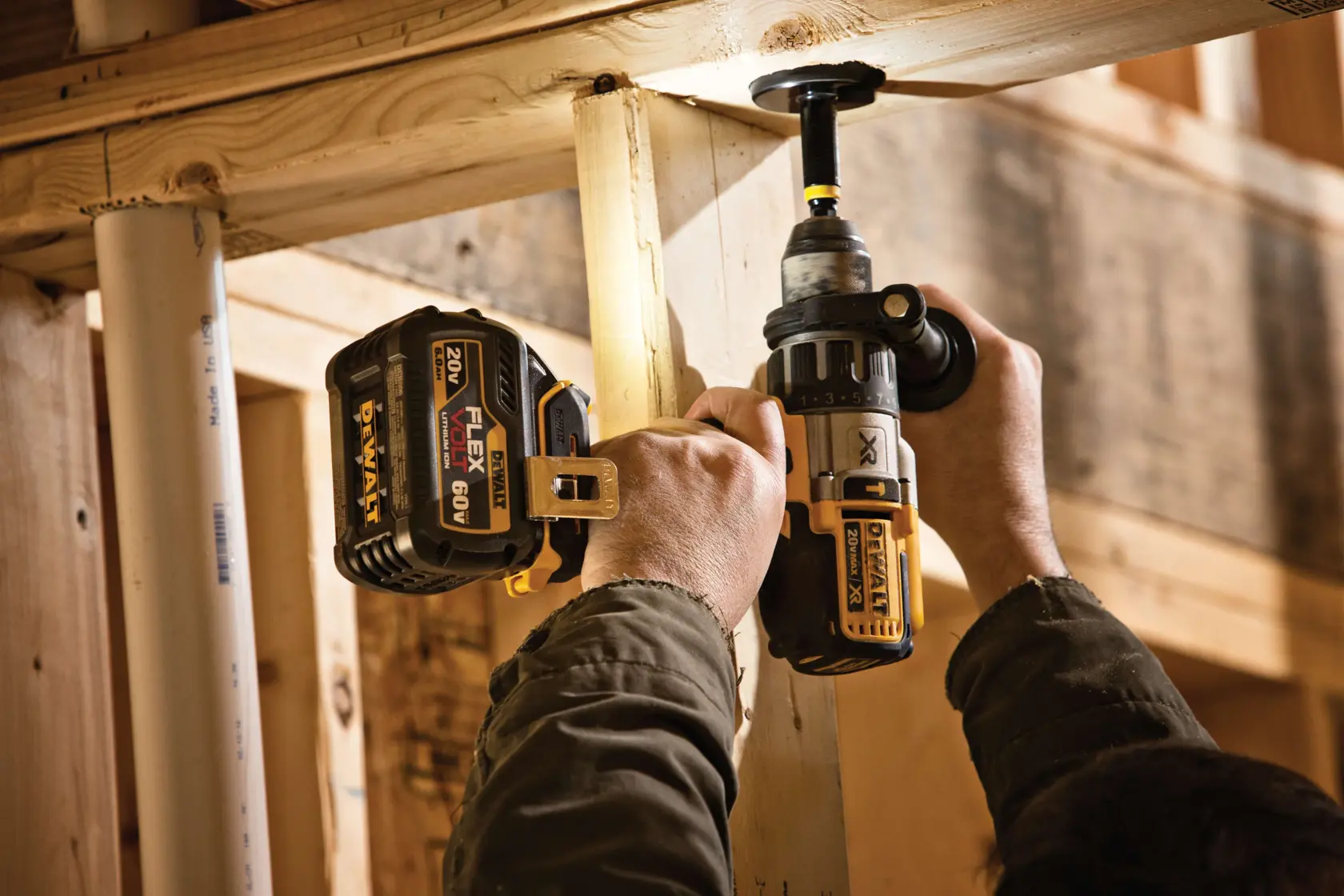 DEWALT® 20V MAX* Hammer Drill and Impact Driver Combo Kit with FLEXVOLT® 20V/60V MAX* Battery