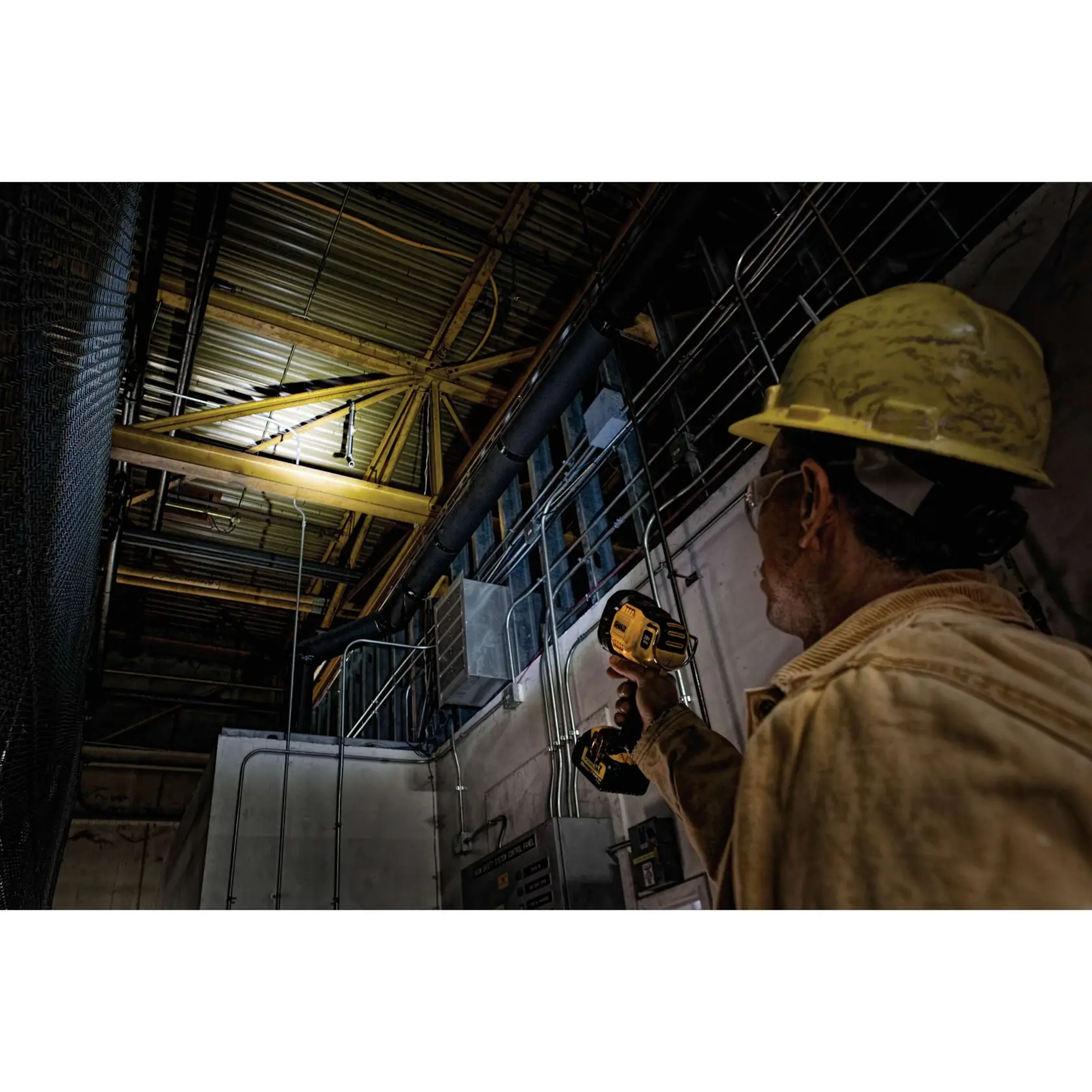 DEWALT® 20V MAX* LED Pivoting Work Light (Tool Only)