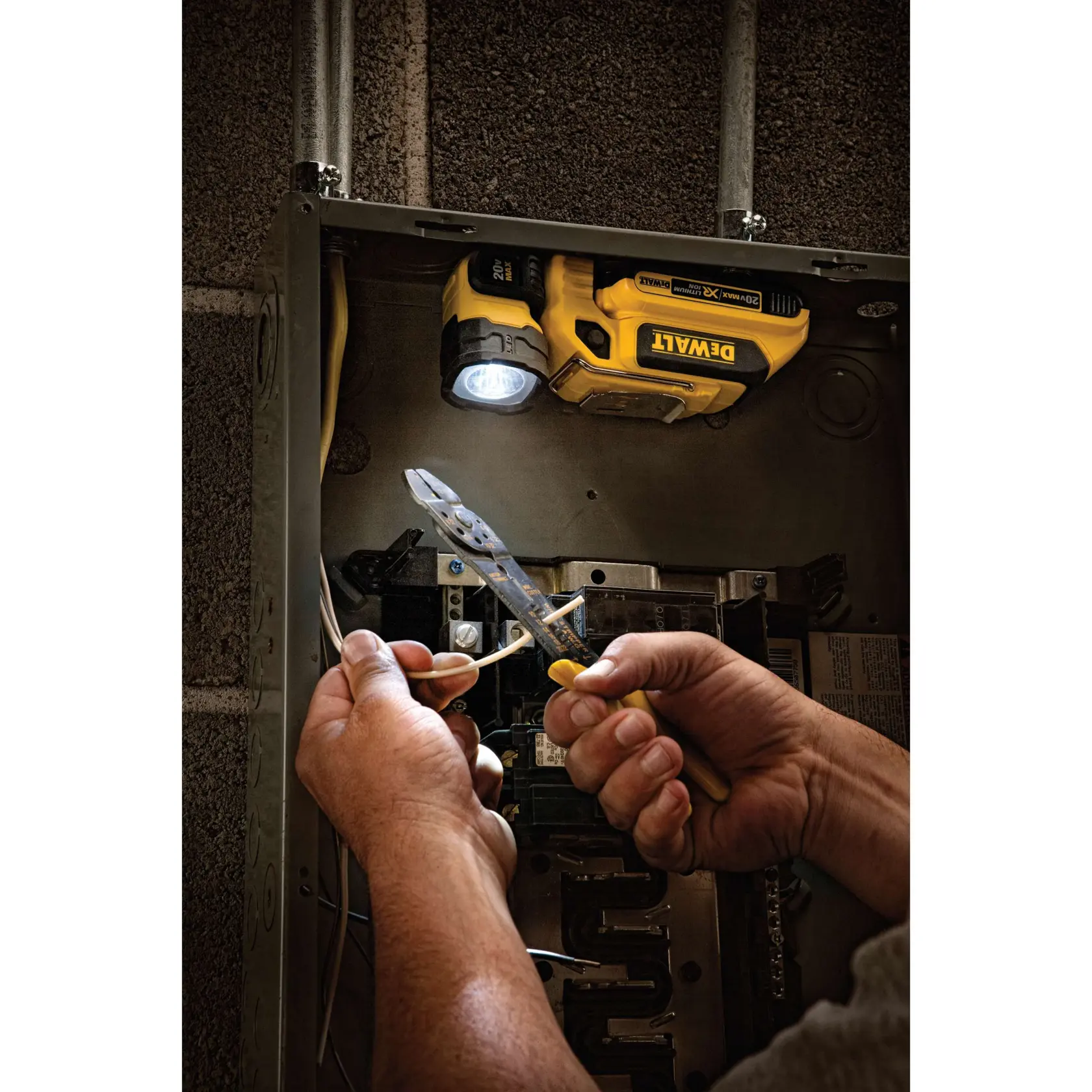 DEWALT® 20V MAX* Hand Held LED Work Light (Tool Only)