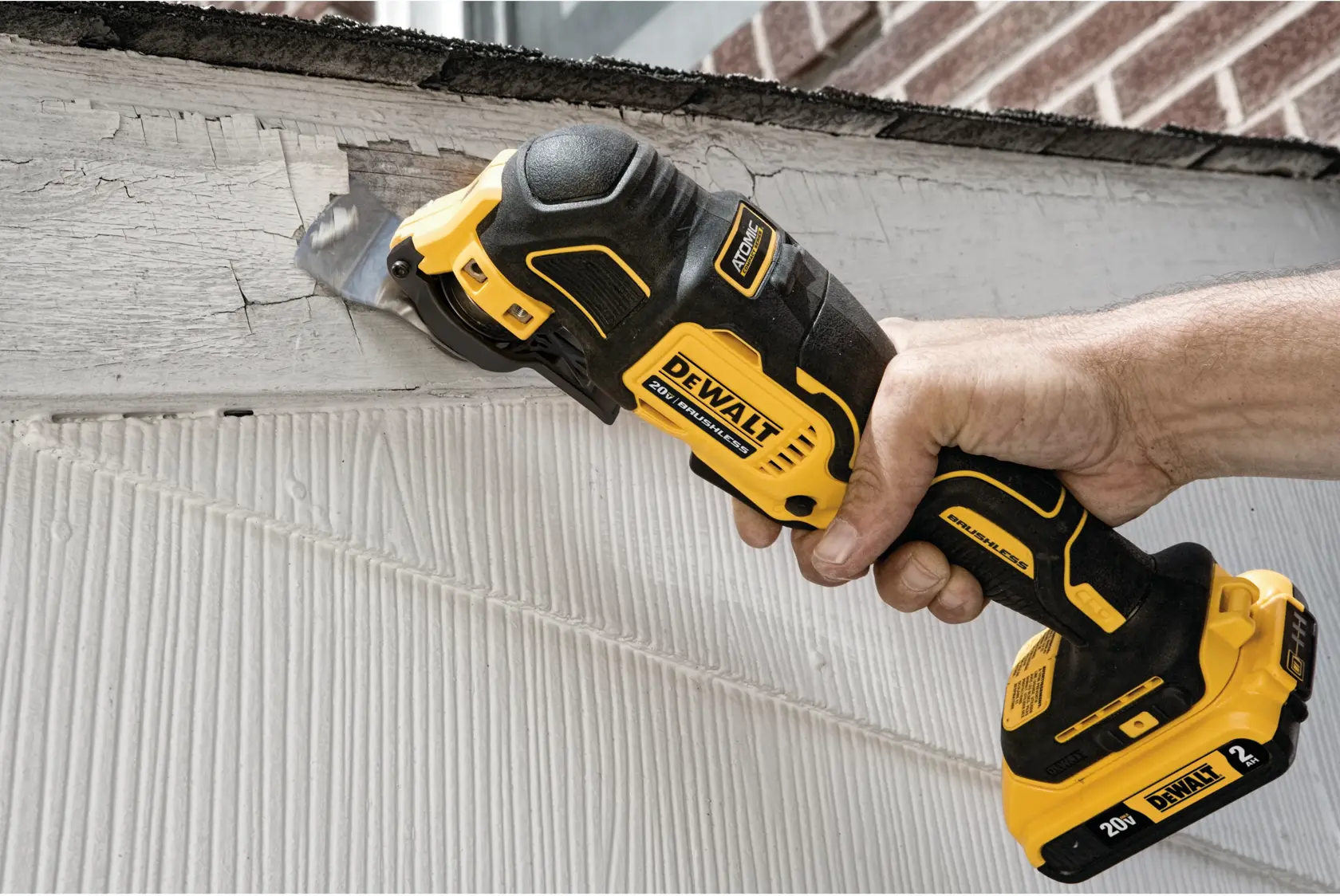 DEWALT® 20V MAX* ATOMIC™ Brushless Cordless Oscillating Multi-Tool (Tool Only)