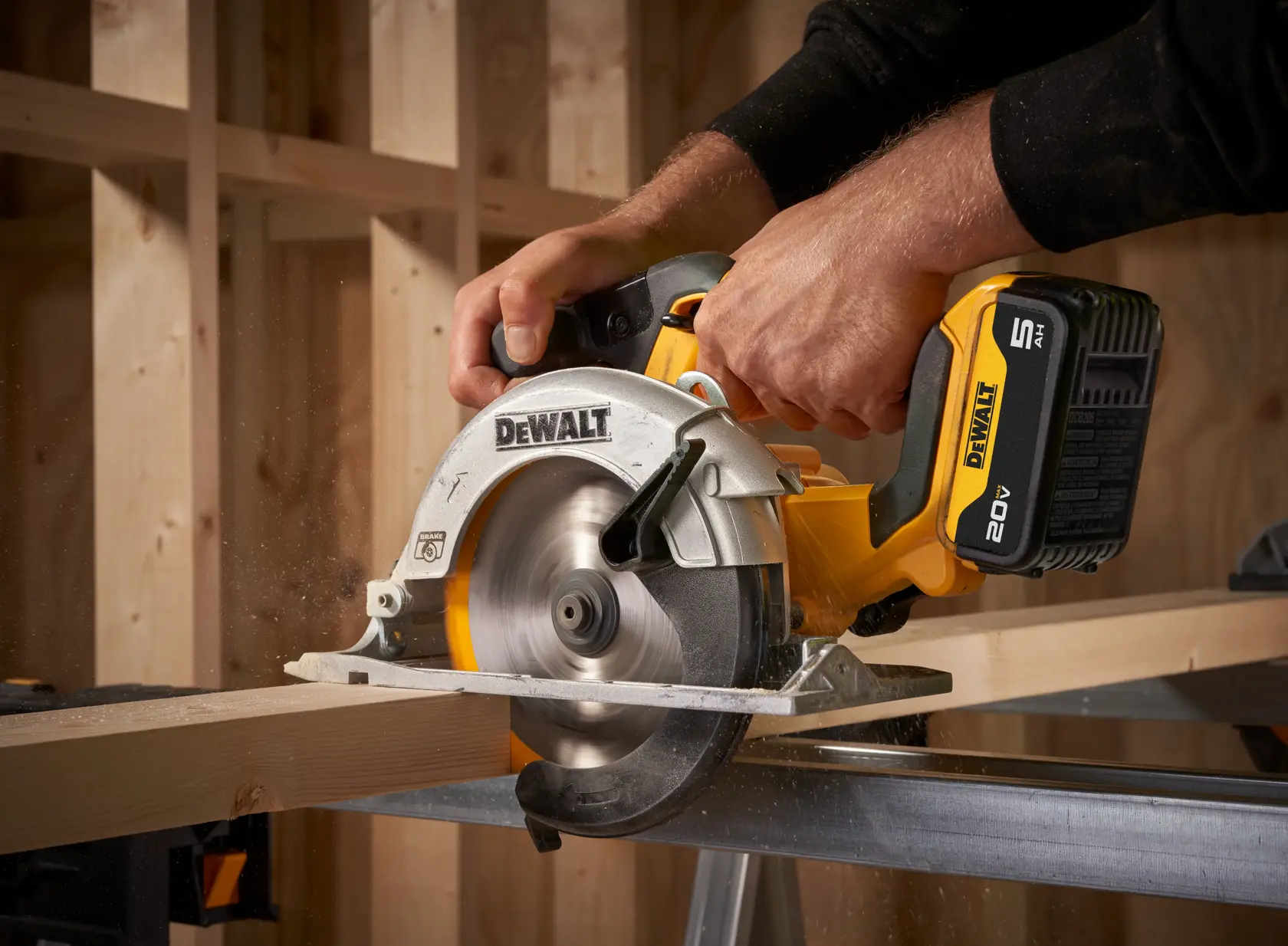 BATTERY NOT INCLUDED