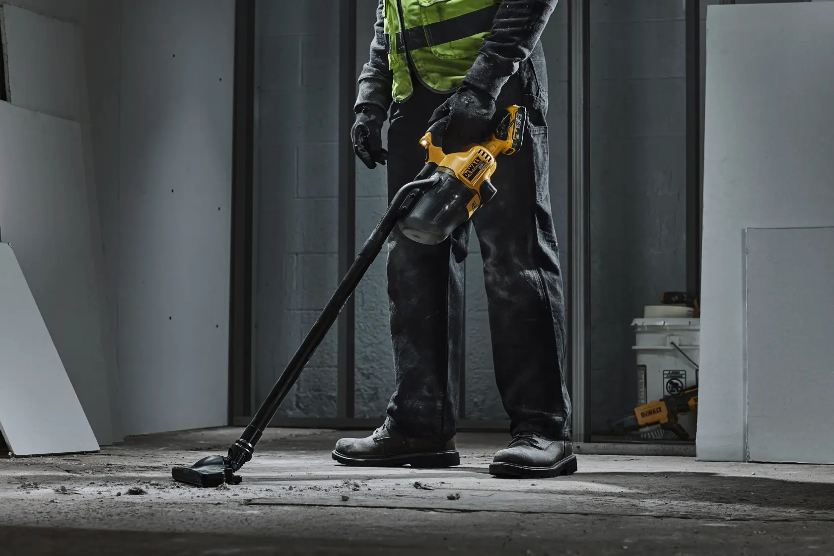 Feature and Benefit Video for 20V Cordless-Dry-Hand-Vacuum