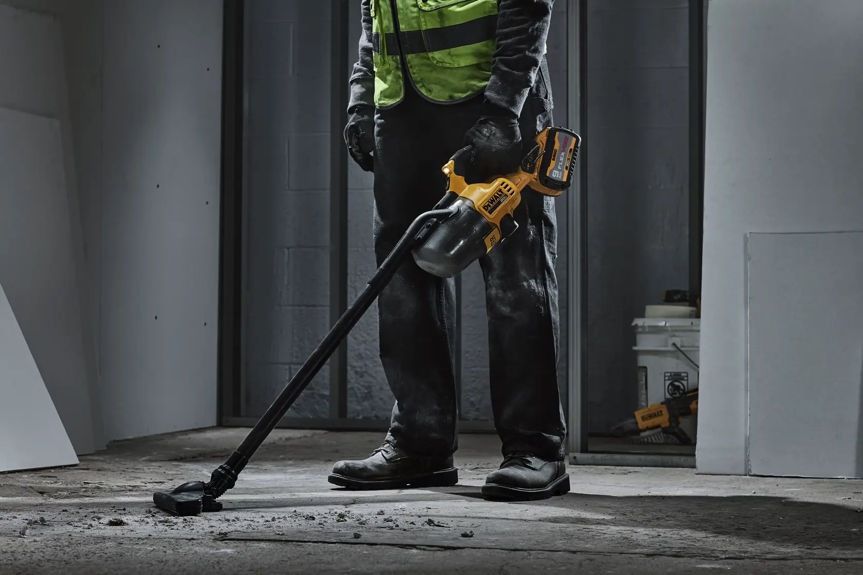 BATTERY NOT INCLUDED