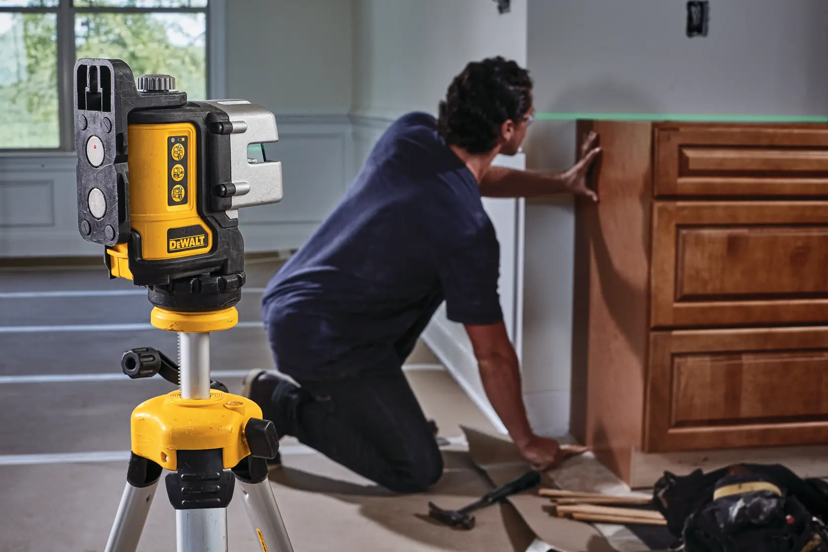 DEWALT® 3 Line Green Laser Level