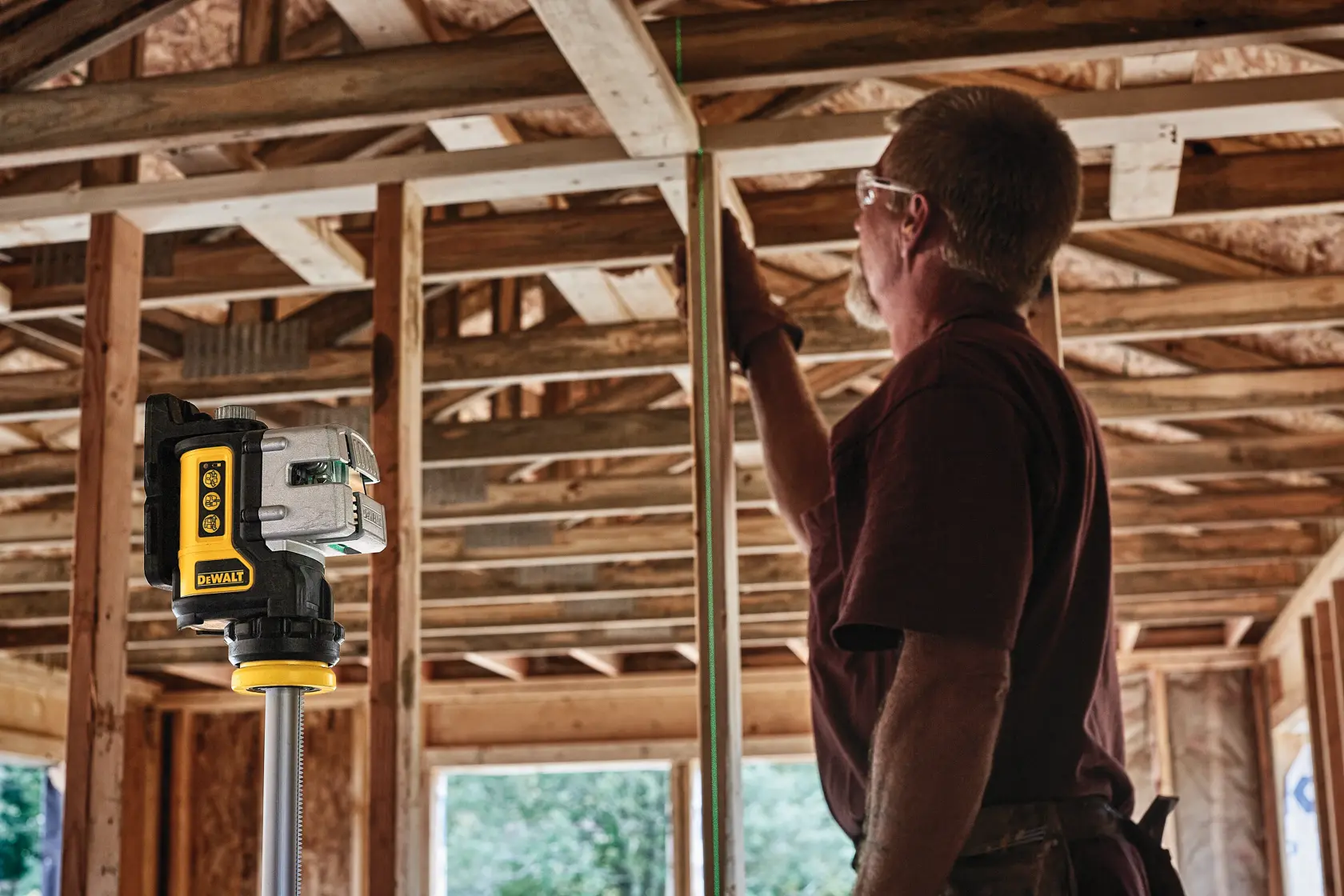 DEWALT® 3 Line Green Laser Level