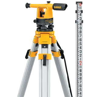 A Dewalt optical level survey kit with a yellow and black optical level mounted on an aluminum tripod, next to a metric leveling staff.