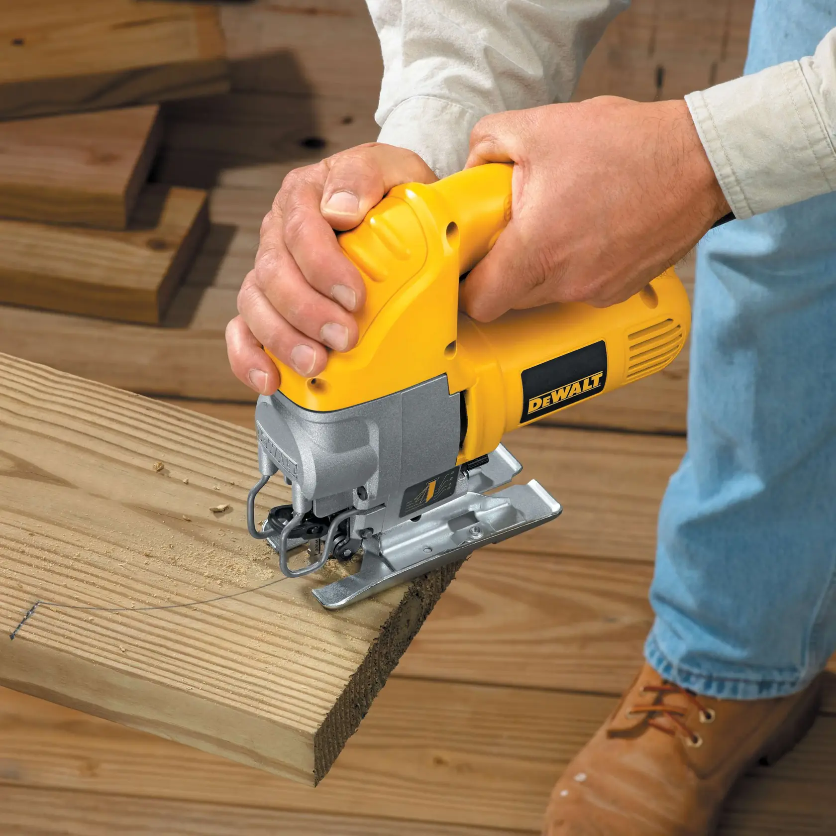 DEWALT® 5.5 Amp Electric Variable Speed Jig Saw