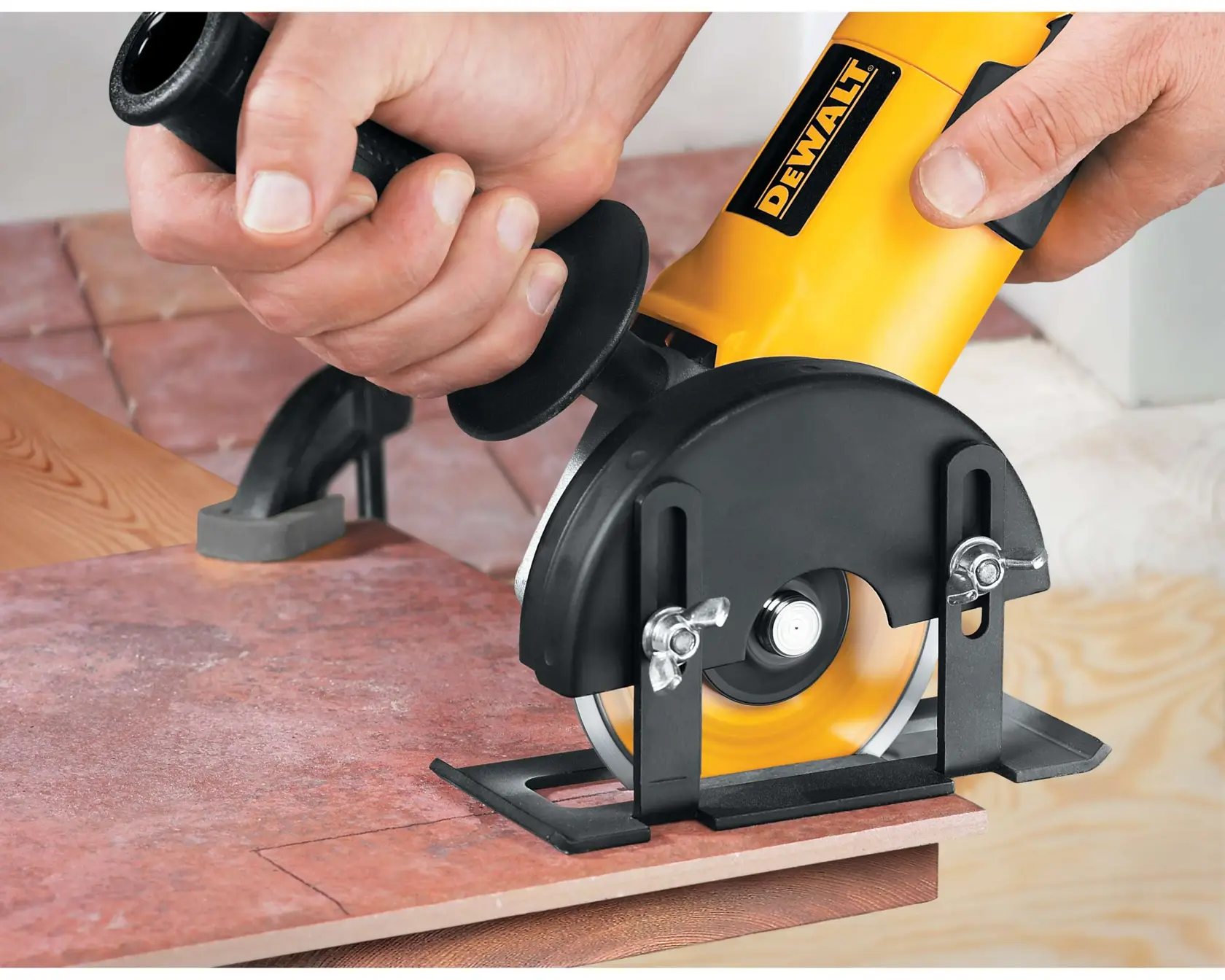 DEWALT® XP™ 4-in. x 0.060-in. Wet/Dry Tile Diamond Blade