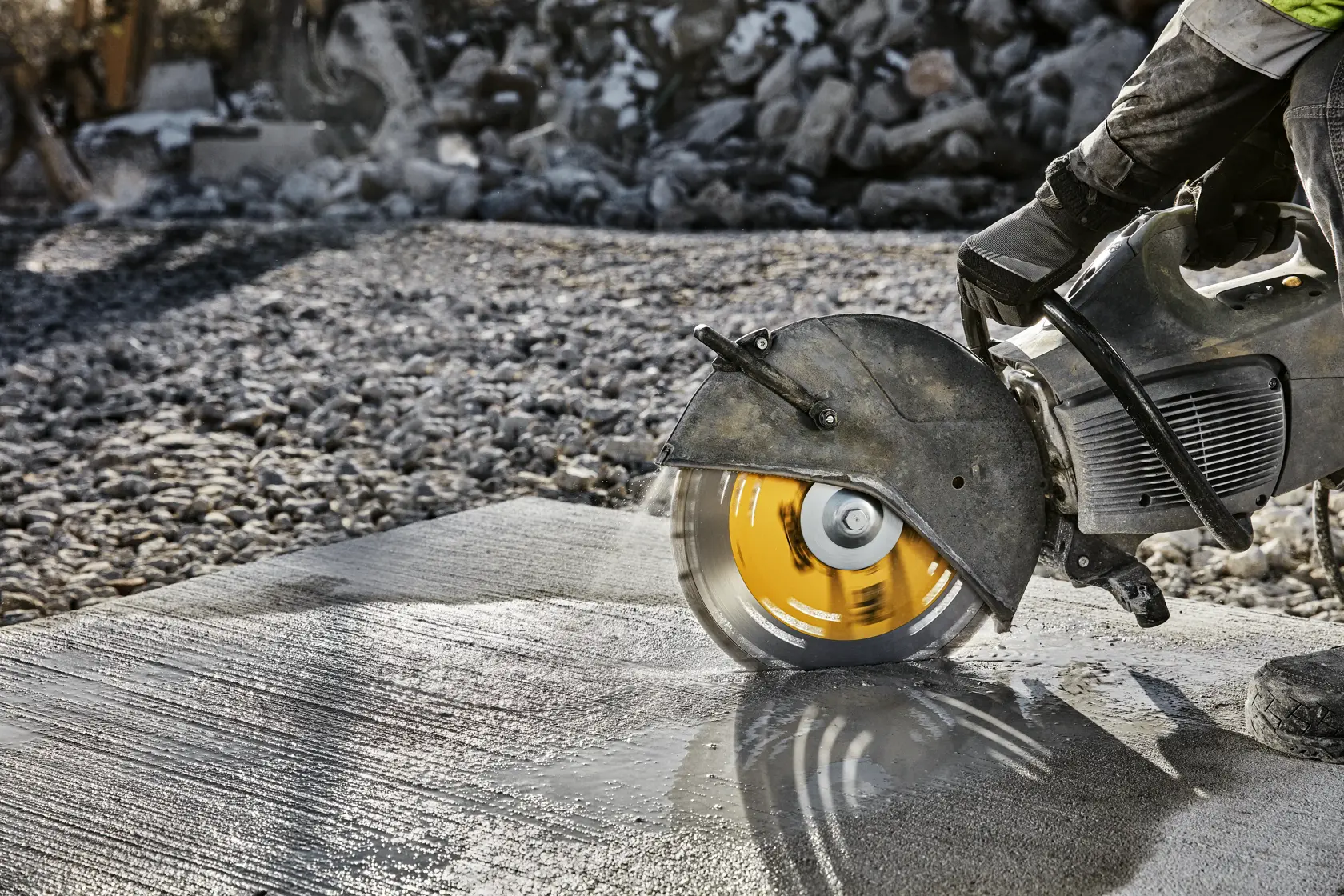 DEWALT® 14-in. XP Turbo Segmented Diamond Blade