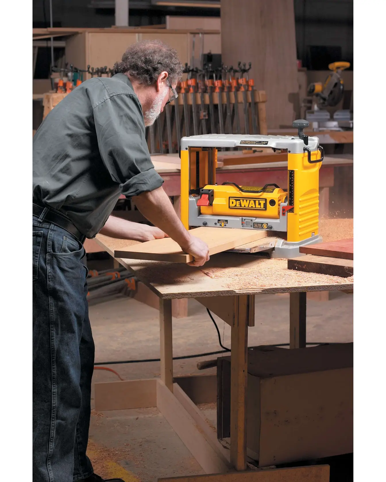 DEWALT® 12-1/2-in. (318mm) Corded Electric Thickness Planer with Three Knife Cutter-Head (15 Amp)