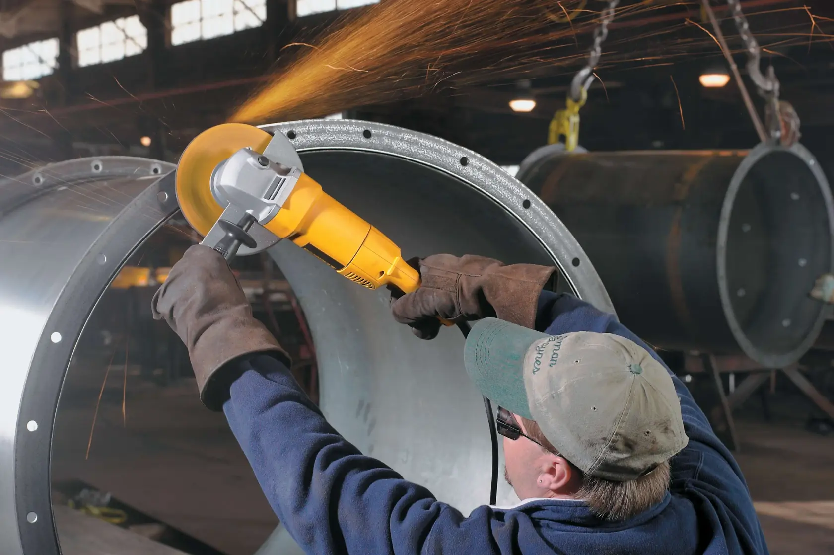 DEWALT® 7-in. (180mm) Medium Angle Grinder