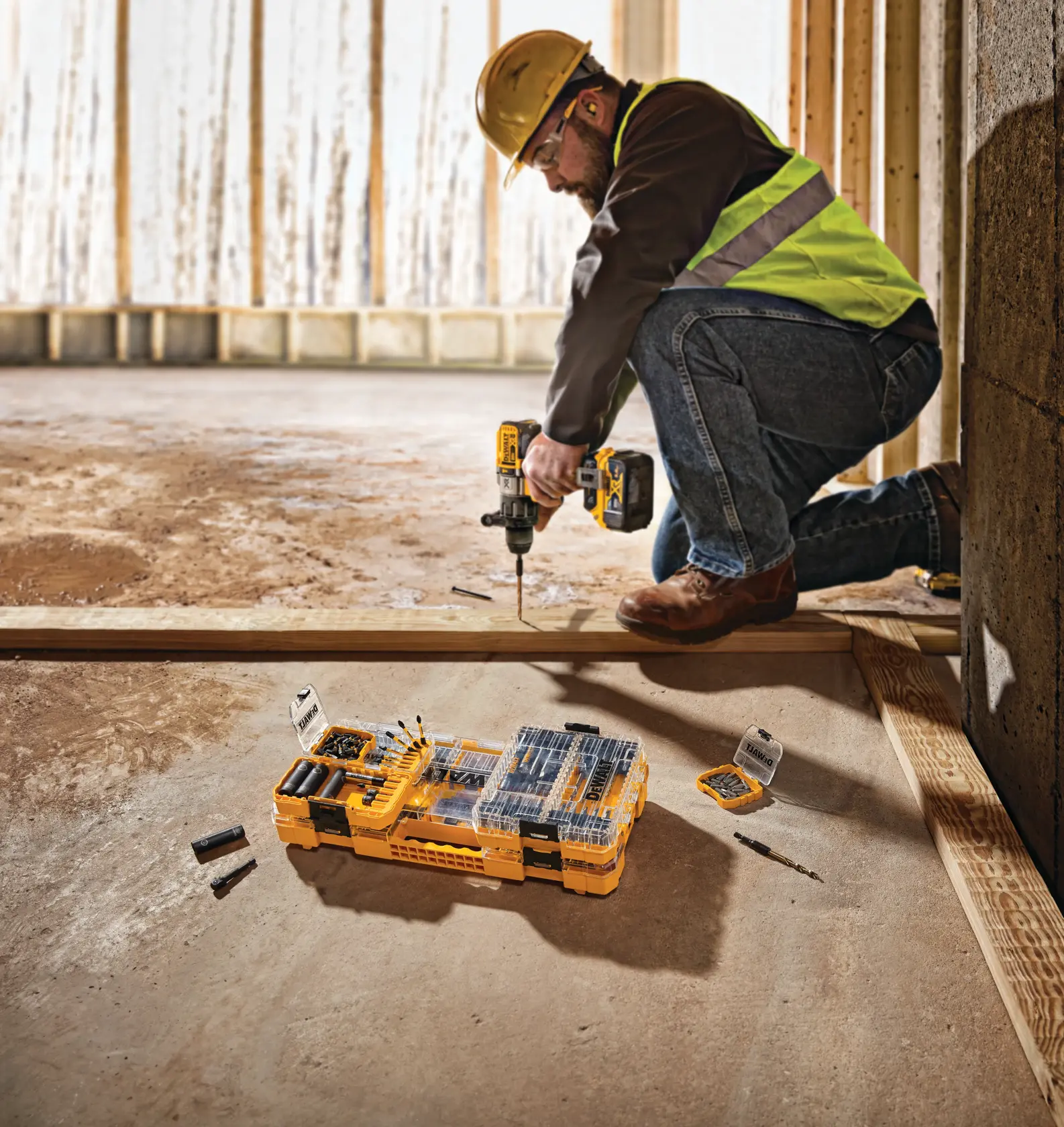 DEWALT® 40-Piece FLEXTORQ® IMPACT READY® Screwdriving Bit Set with ToughCase®+