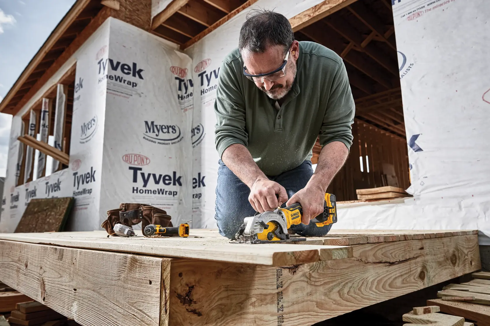 DEWALT® 20V MAX* ATOMIC™ 4-1/2-in. (115mm) 24-Tooth Circular Saw Blade