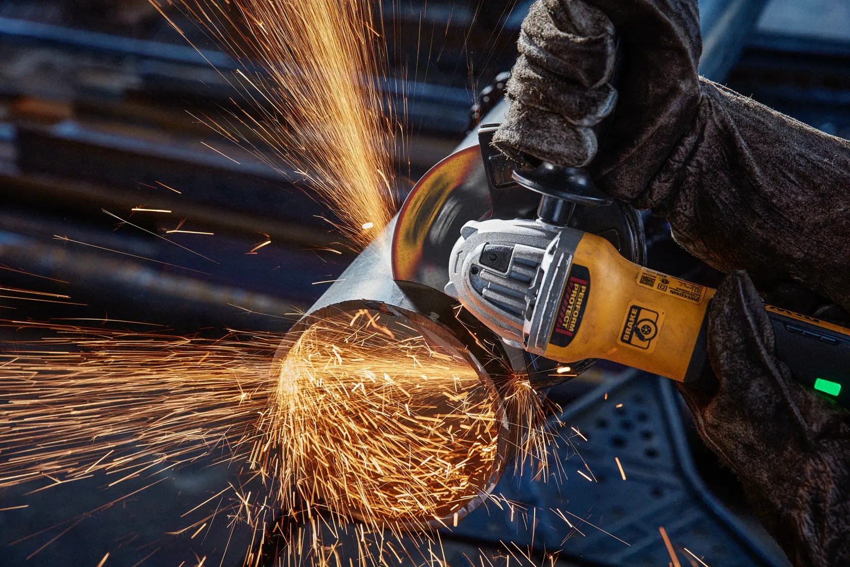 DEWALT® ELITE SERIES™ 4-1/2-in. x .045-in. x 7/8-in. T1 Ceramic Cut-Off Wheel