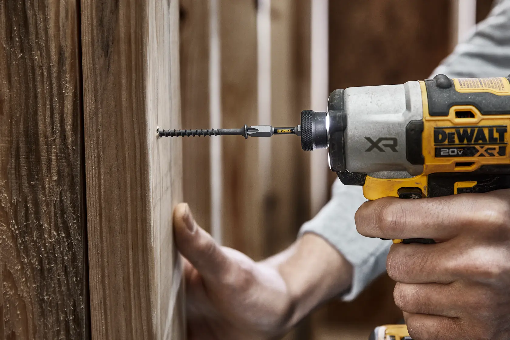 DEWALT TOUGHGRIP Bits Fastening 2x4s together