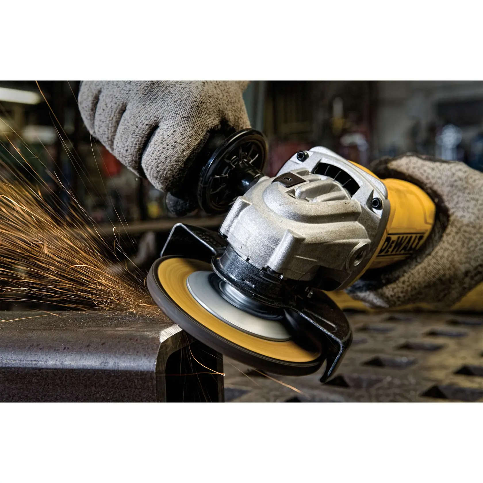 DEWALT® 4-1/2-in. (115mm) Small Angle Grinder With No Lock-On