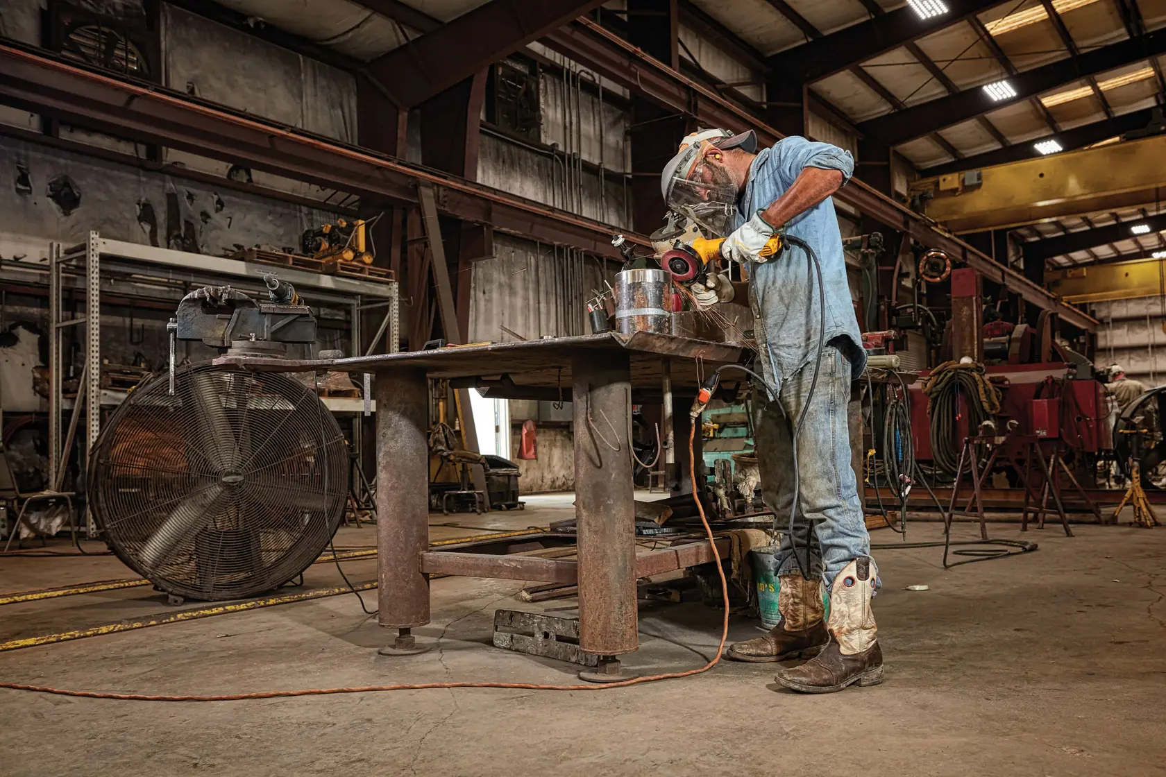 DEWALT® 5-in. (127mm) Brushless Paddle Switch Small Angle Grinder with Kickback Brake and No Lock-On