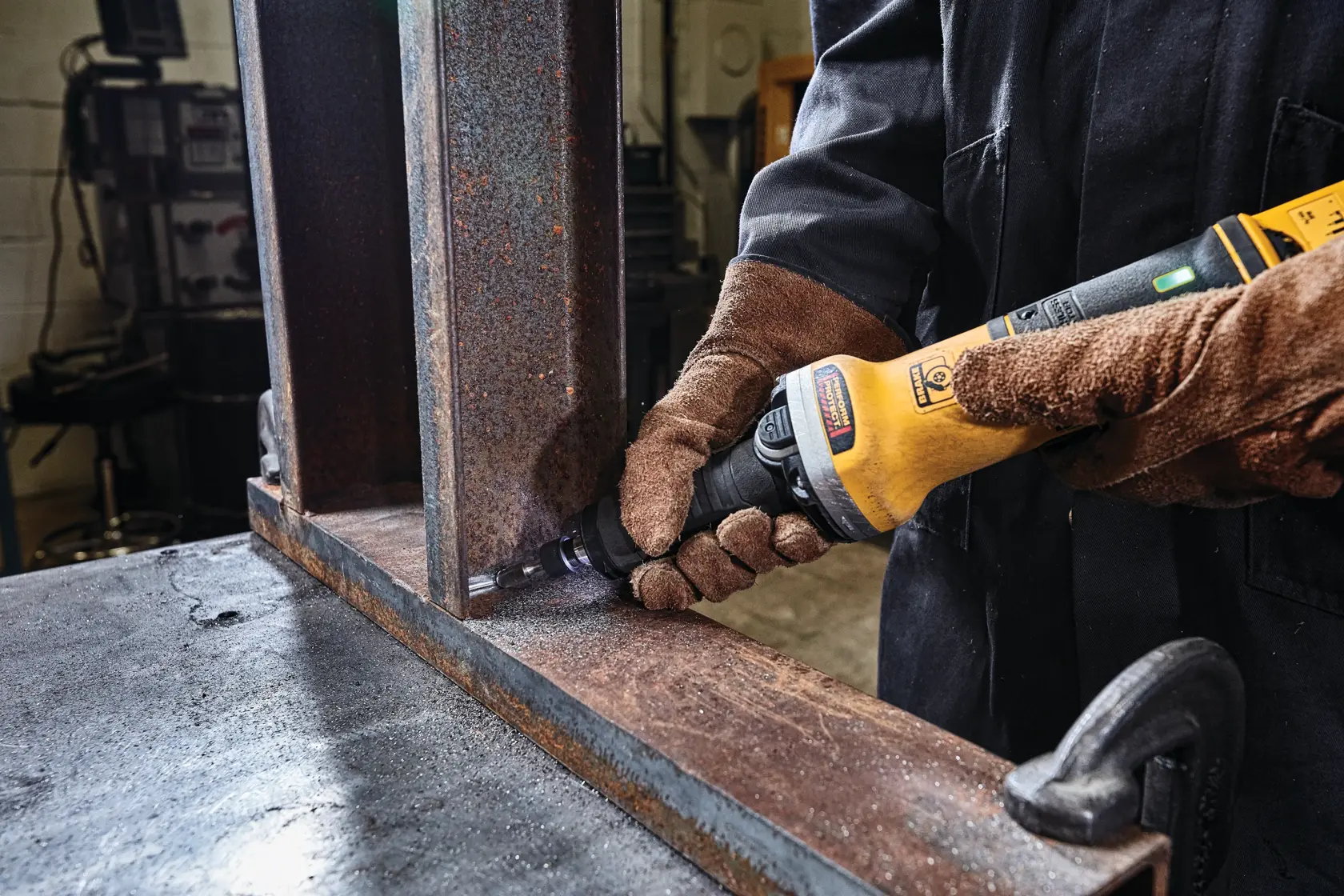 DEWALT® 2-in. (50mm) Brushless Variable Speed Paddle Switch Die Grinder with No Lock-On