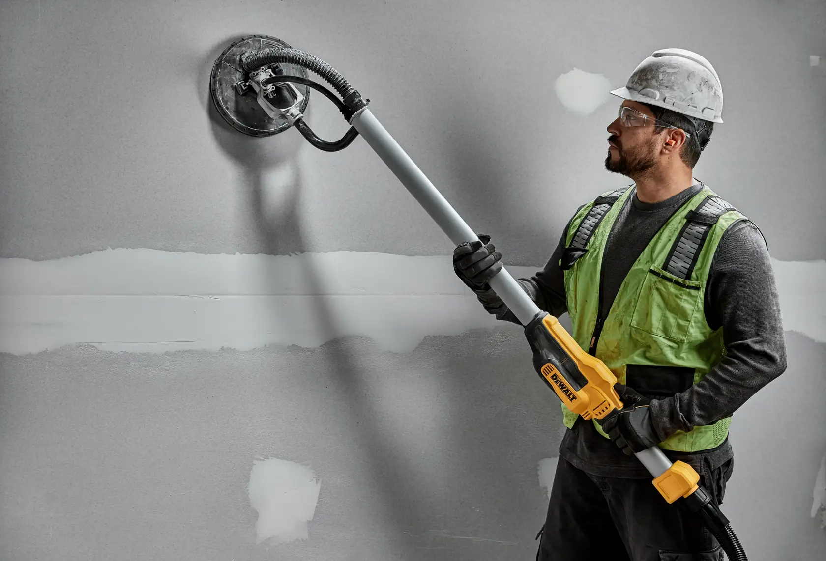 DEWALT® 4.7 Amp Electric Drywall Sander