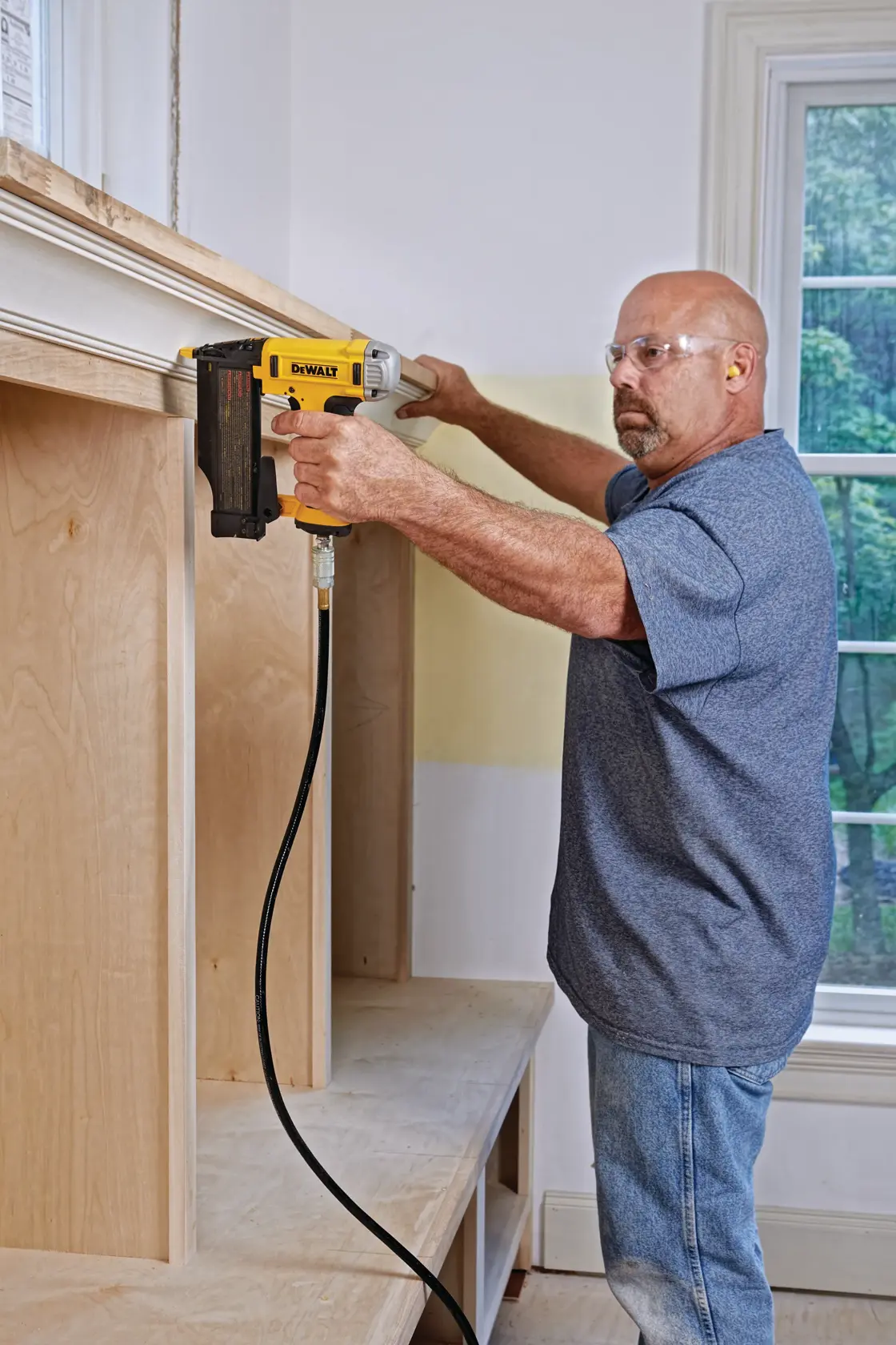 DEWALT® 23 GA Pin Nailer