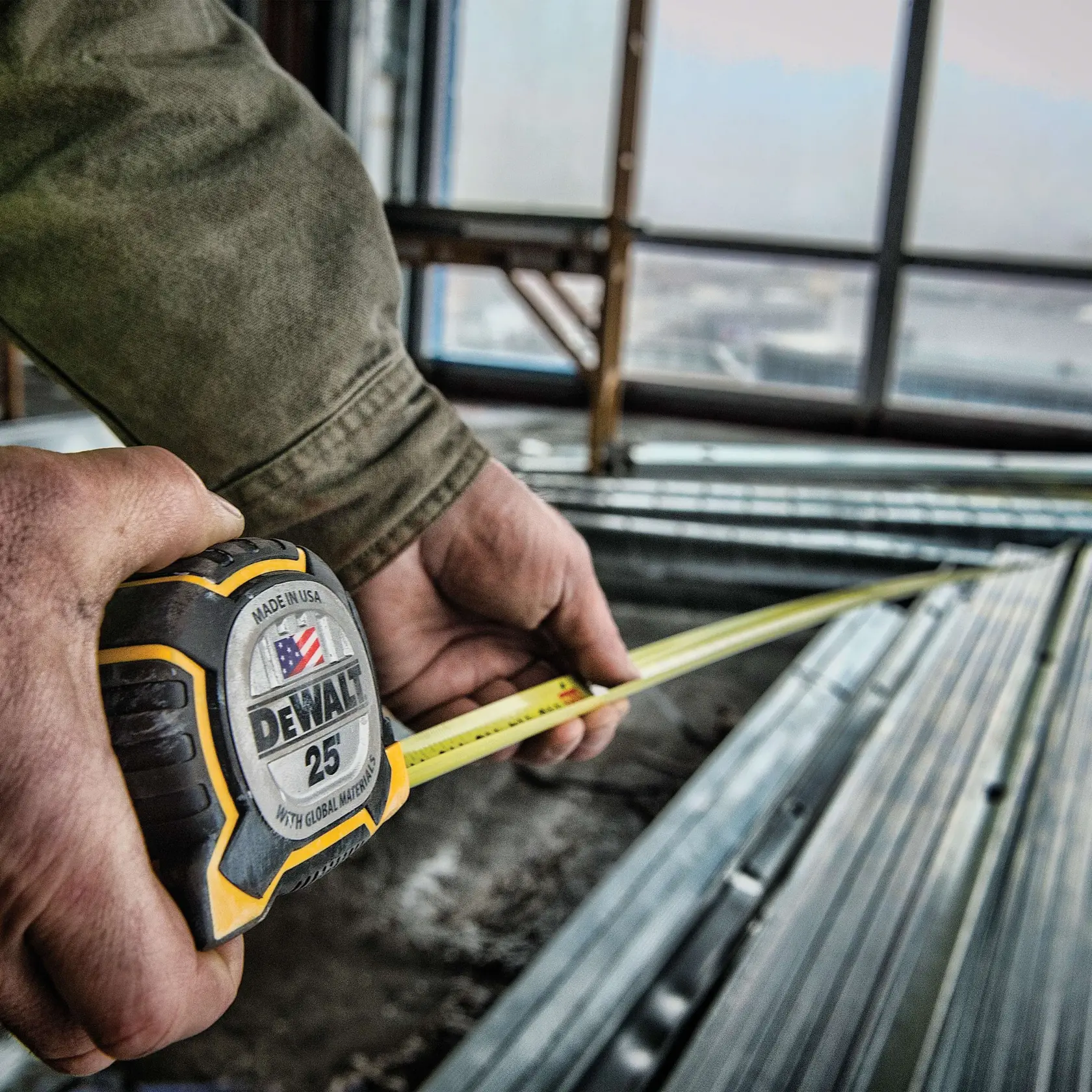 DEWALT® 25 ft. XP™ Tape Measure