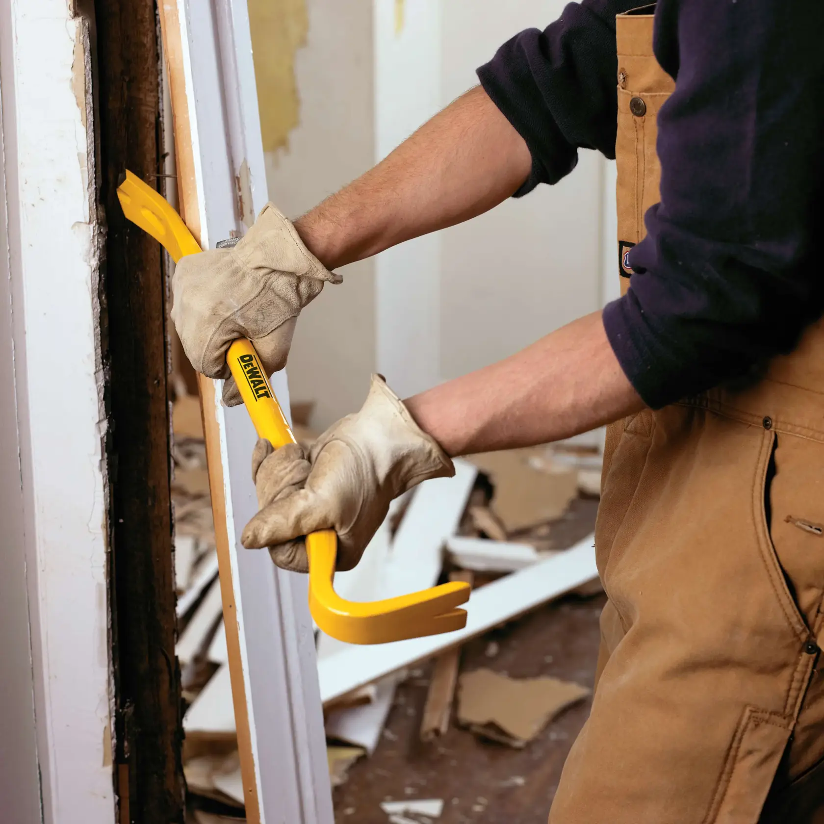 24 inch Wrecking Bar being used on wood.